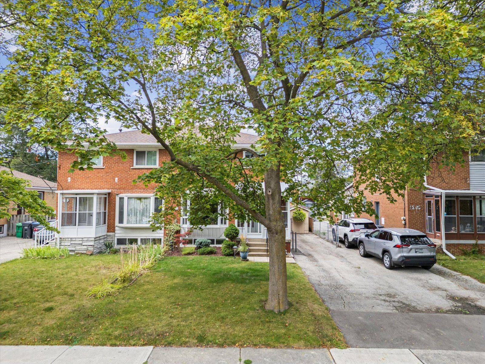 Mississauga, ON L4Y 2H1,1201 Kingsholm DR