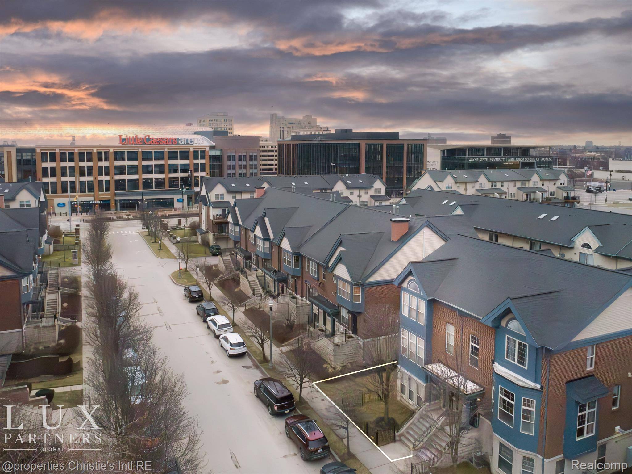 Detroit, MI 48201,71 ADELAIDE ST