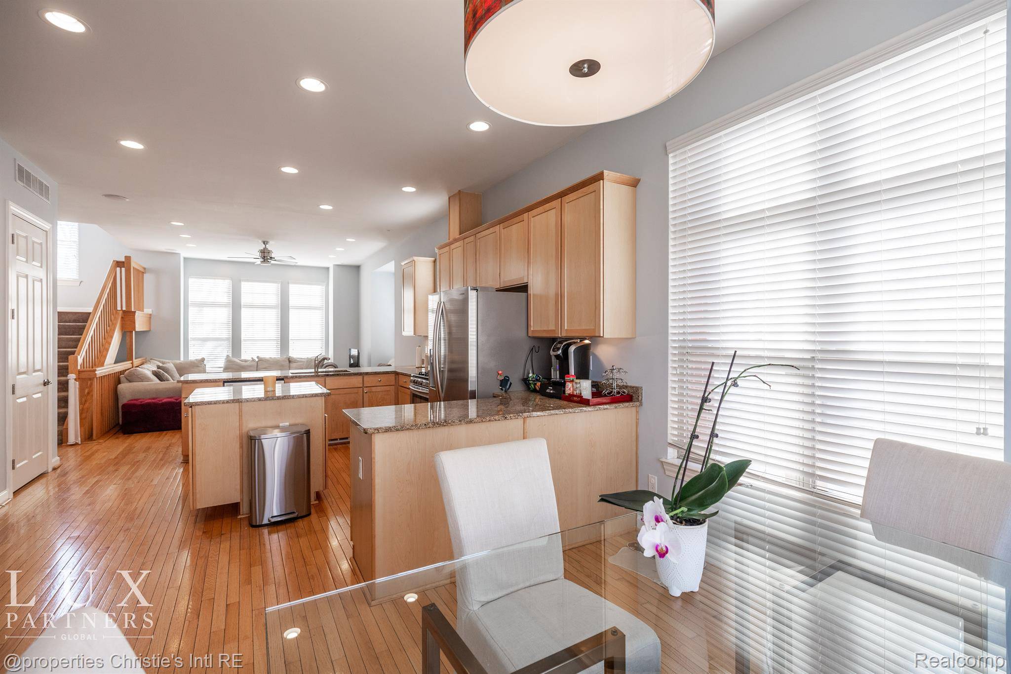 Detroit, MI 48201,71 ADELAIDE ST