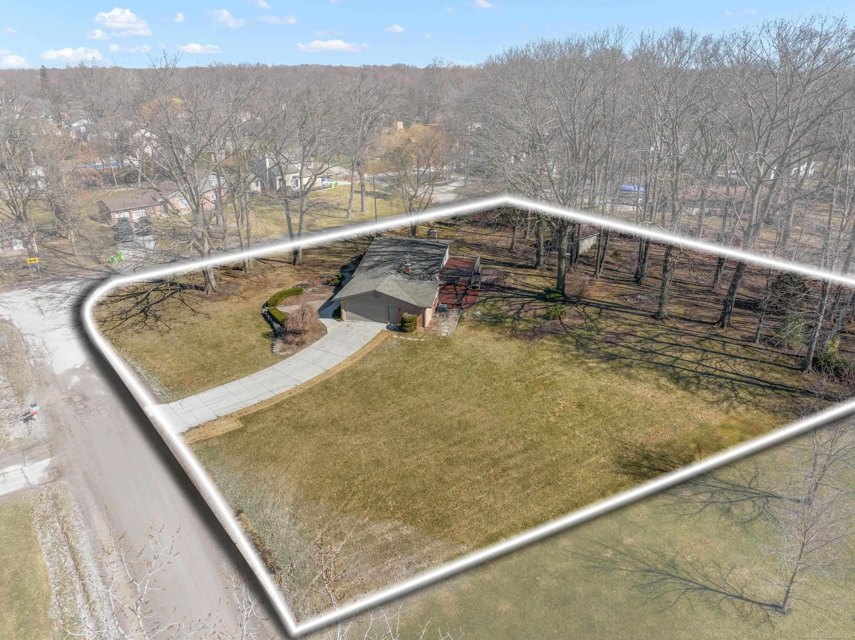 Harrison Twp, MI 48045,37980 Winkler