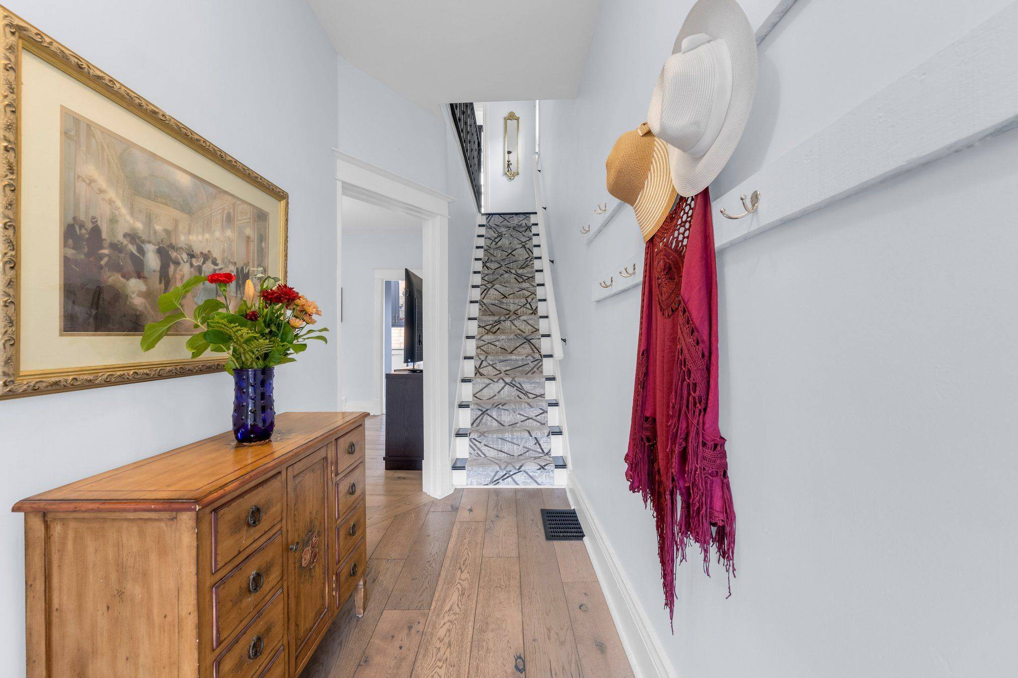 Hamilton, ON L8L 6Y1,163 Leinster AVE N