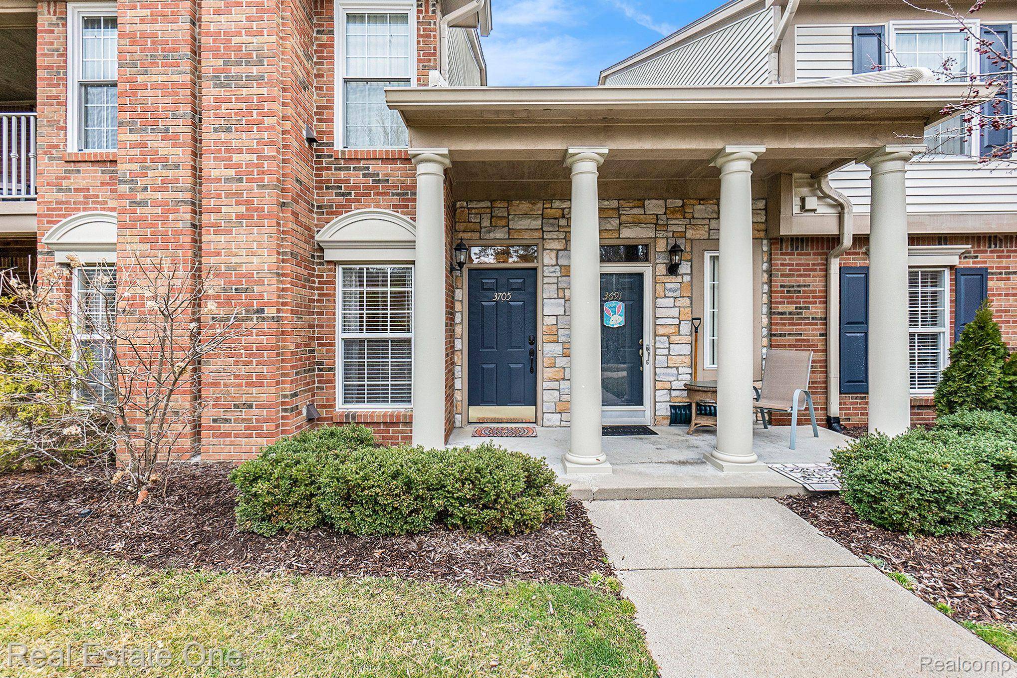 Rochester, MI 48306,3705 OAKMONTE BLVD #9