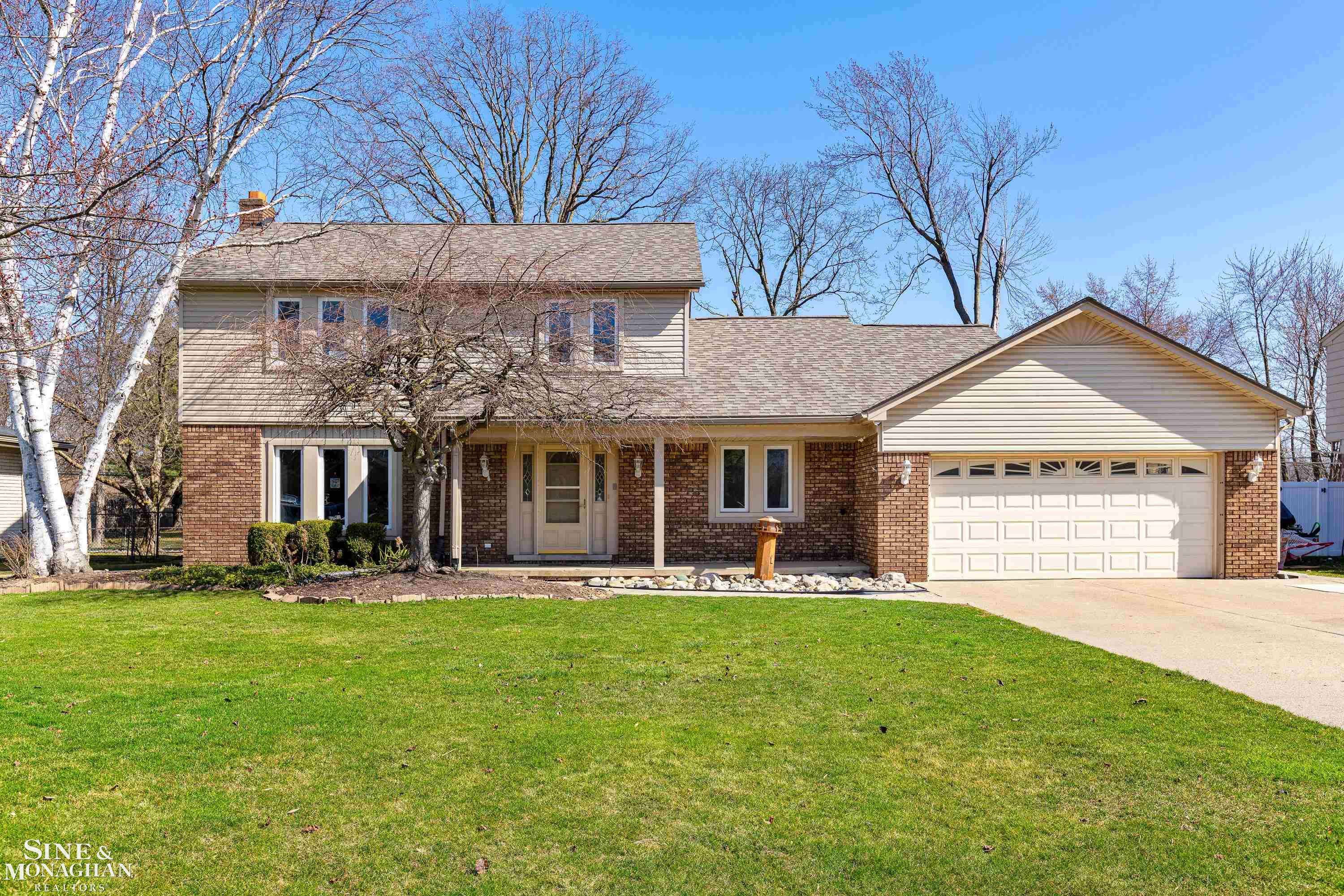 Harrison Twp, MI 48045,39154 Cloverleaf