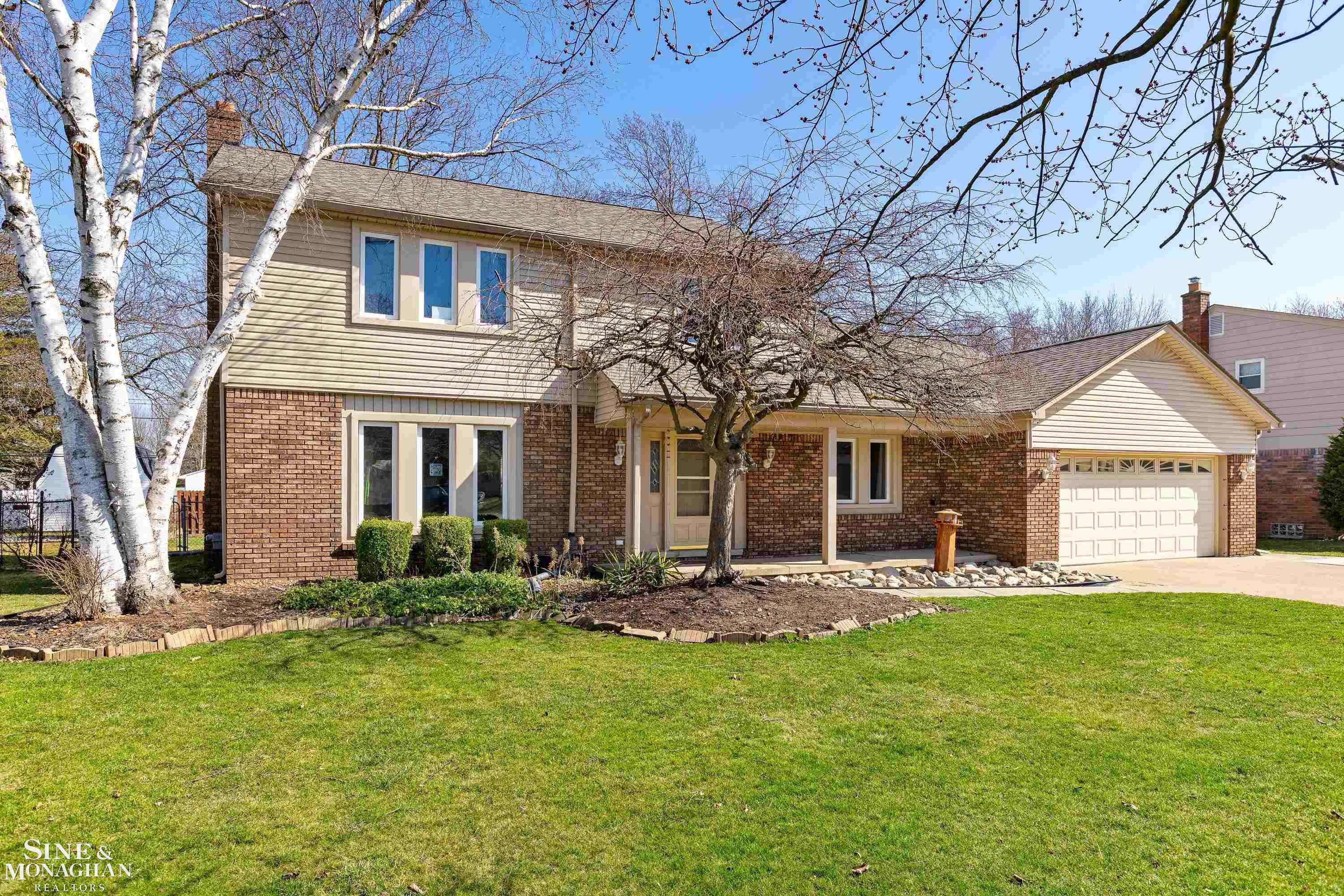 Harrison Twp, MI 48045,39154 Cloverleaf