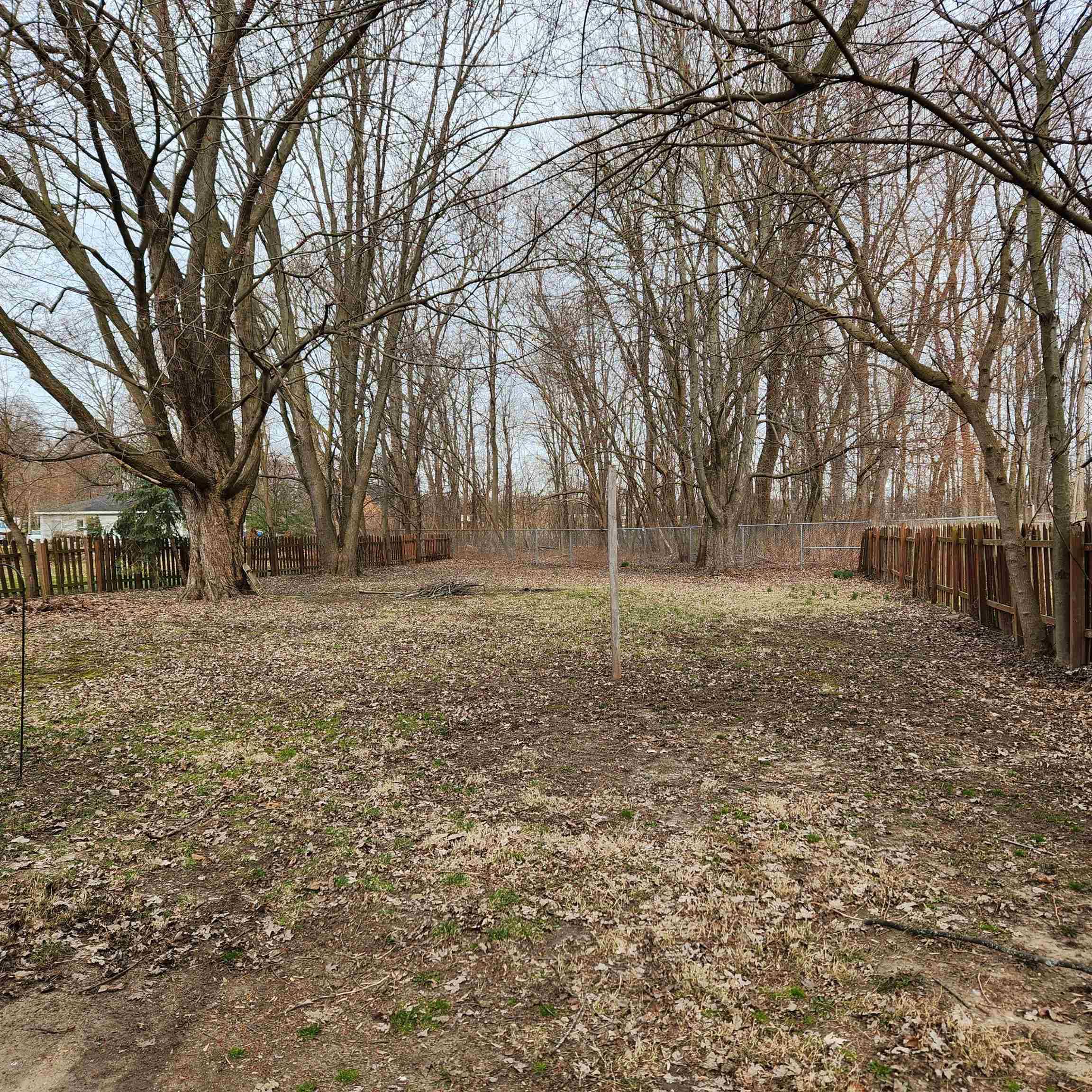 Harrison Twp, MI 48045,37267 Townhall