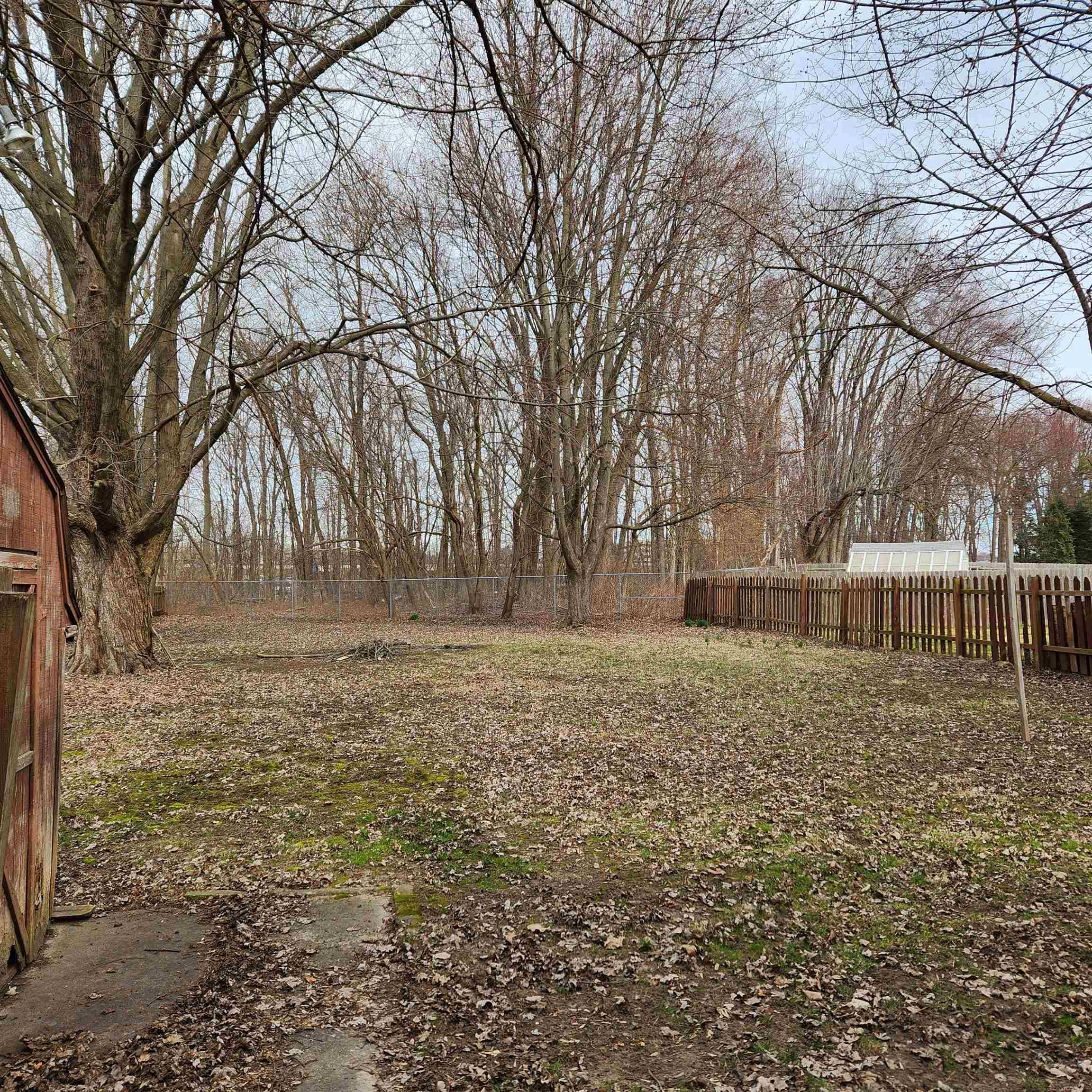 Harrison Twp, MI 48045,37267 Townhall