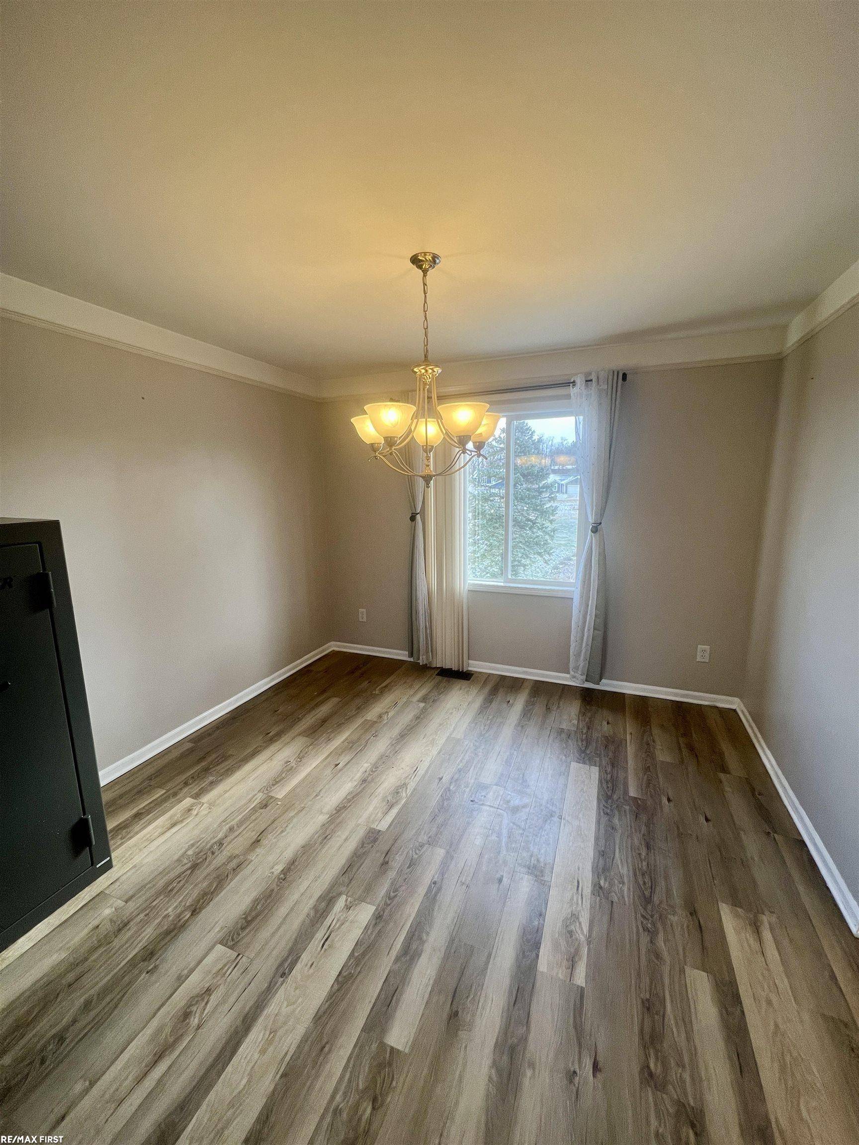 Bath, MI 48808,14199 Mulholland Drive