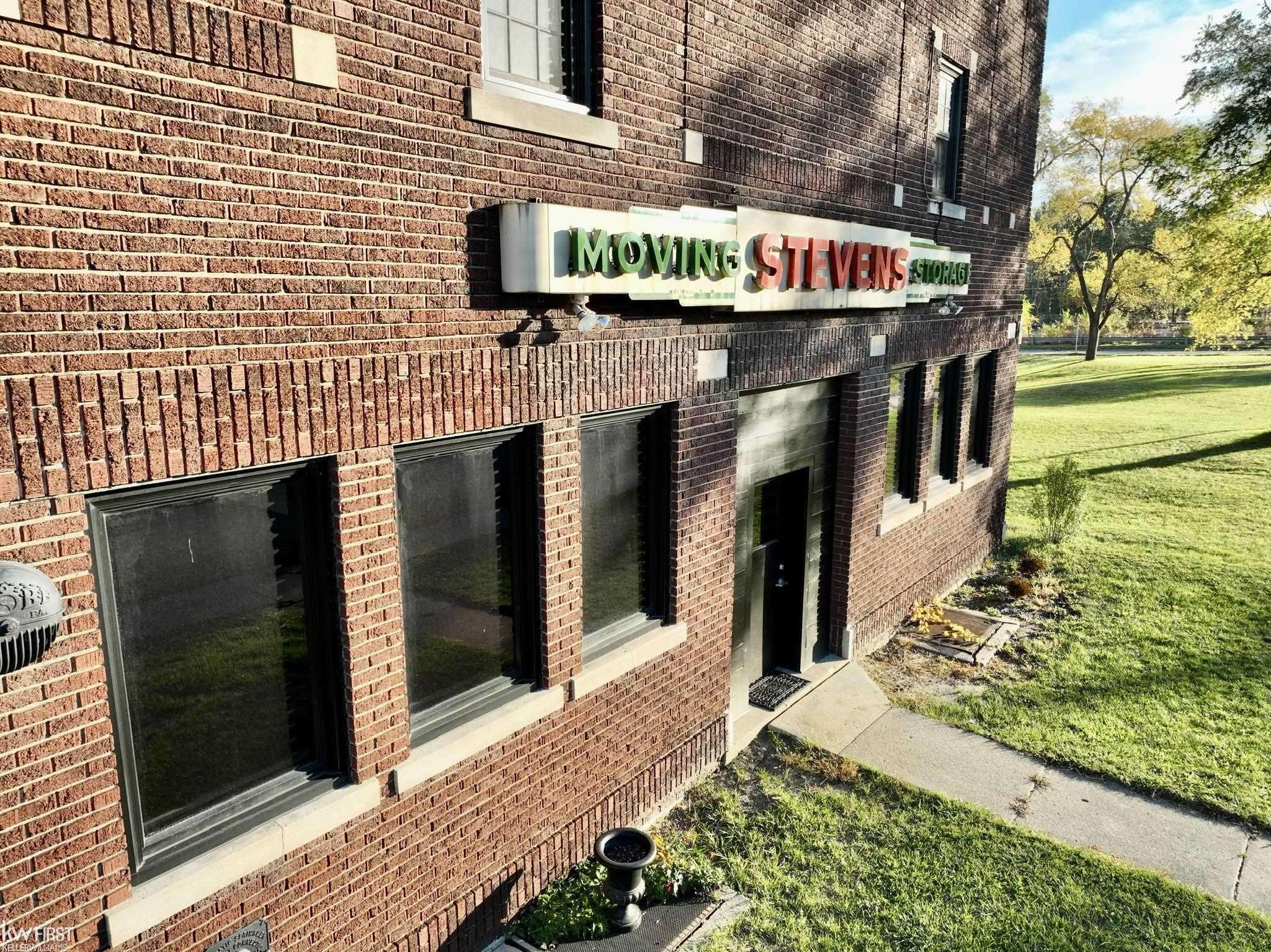 Flint, MI 48506,1273 Broadway BLVD