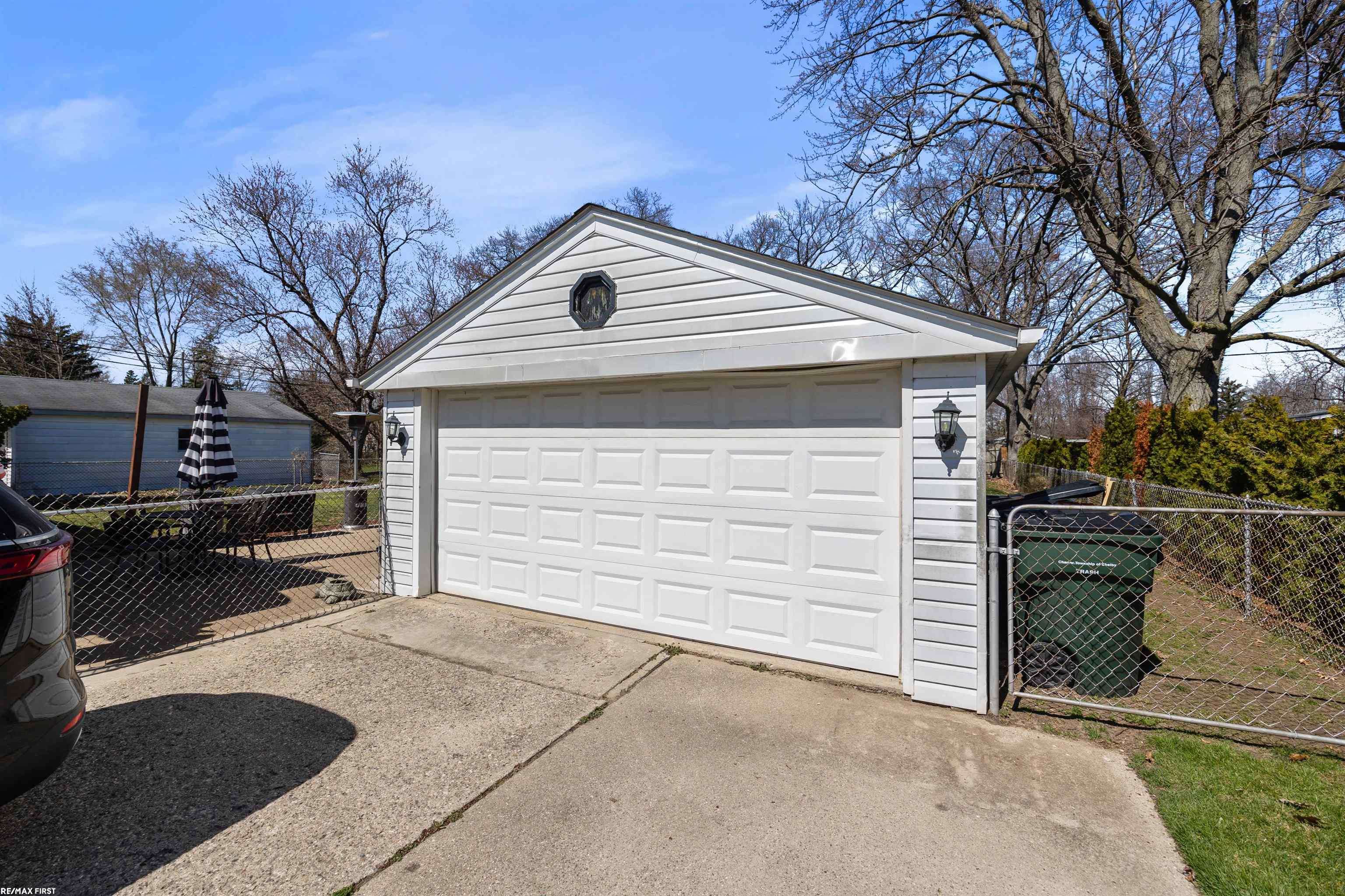 Shelby Twp, MI 48317,7205 Ryburn