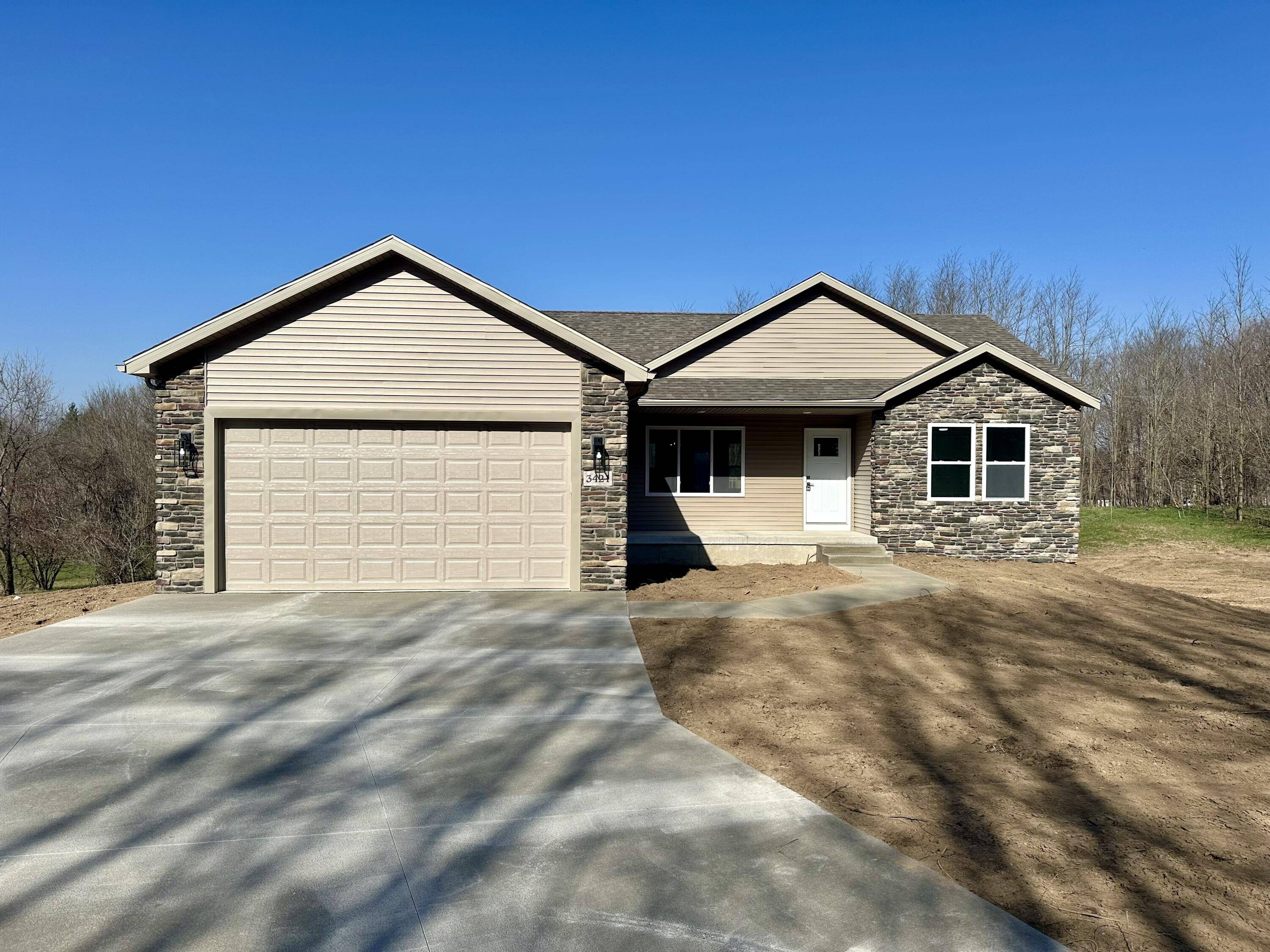 Adrian, MI 49221,3421 Valley Heights Dr