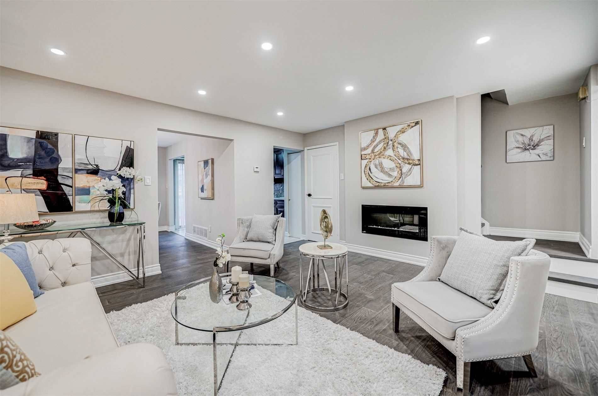 Toronto E07, ON M1V 2H6,14 Grenbeck DR