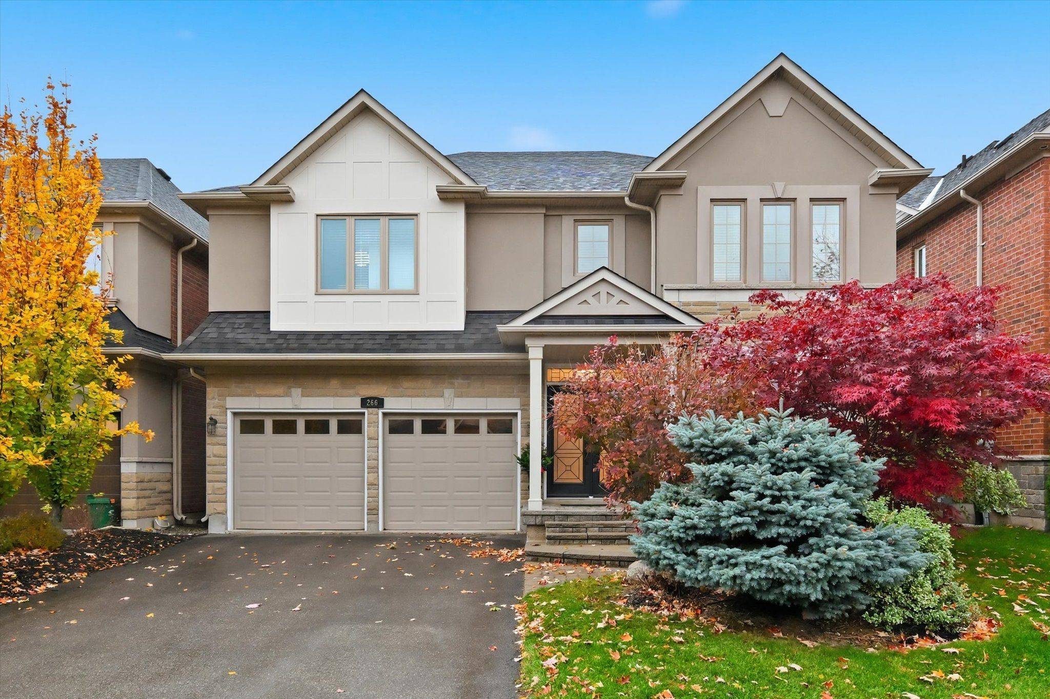 Oakville, ON L6L 0B9,266 Admiral DR