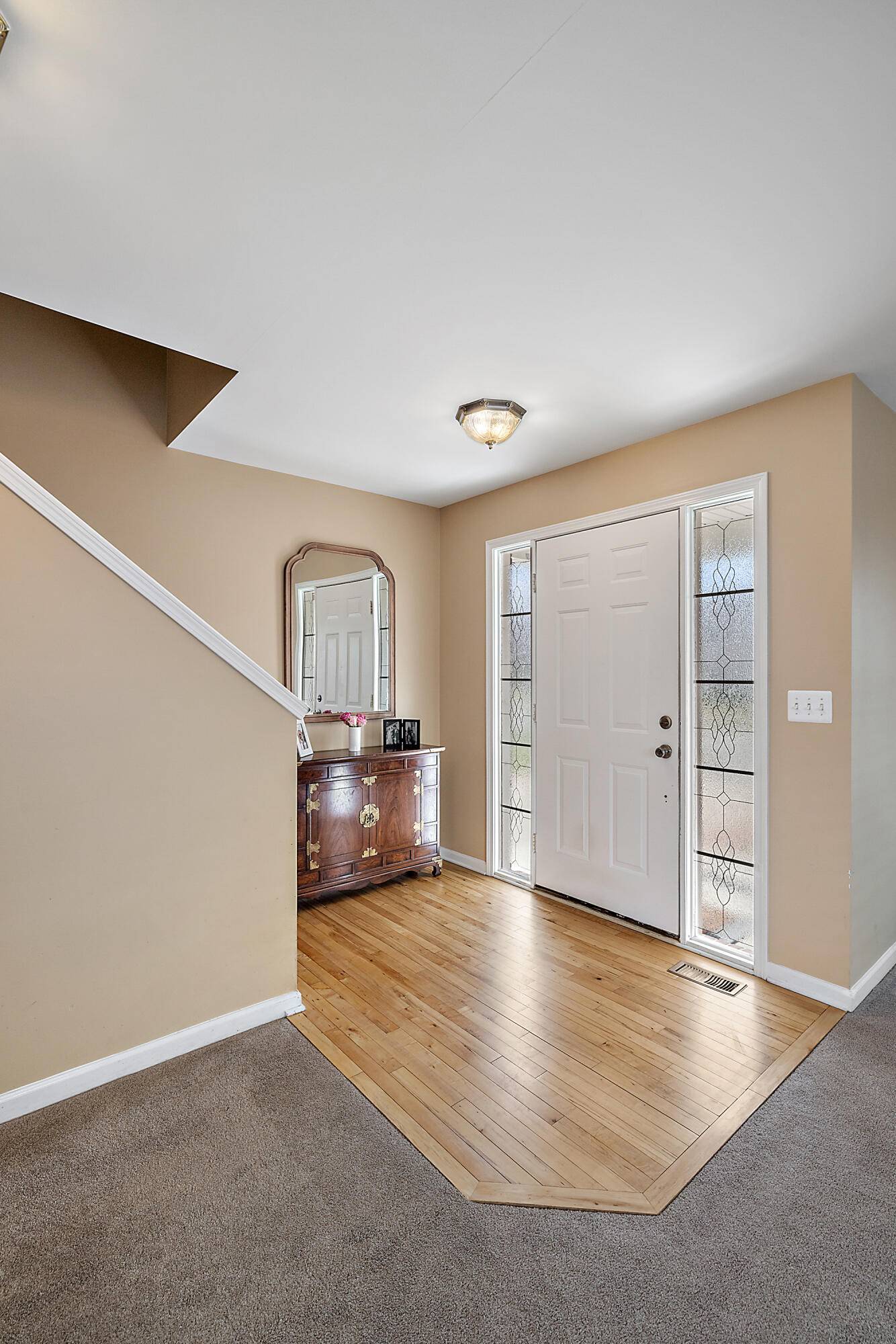 Ypsilanti, MI 48198,8717 Barrington