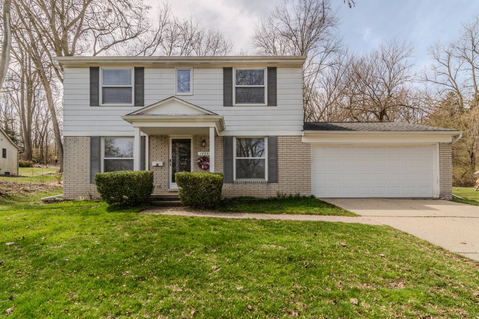 Ypsilanti, MI 48197,1725 Gregory AVE