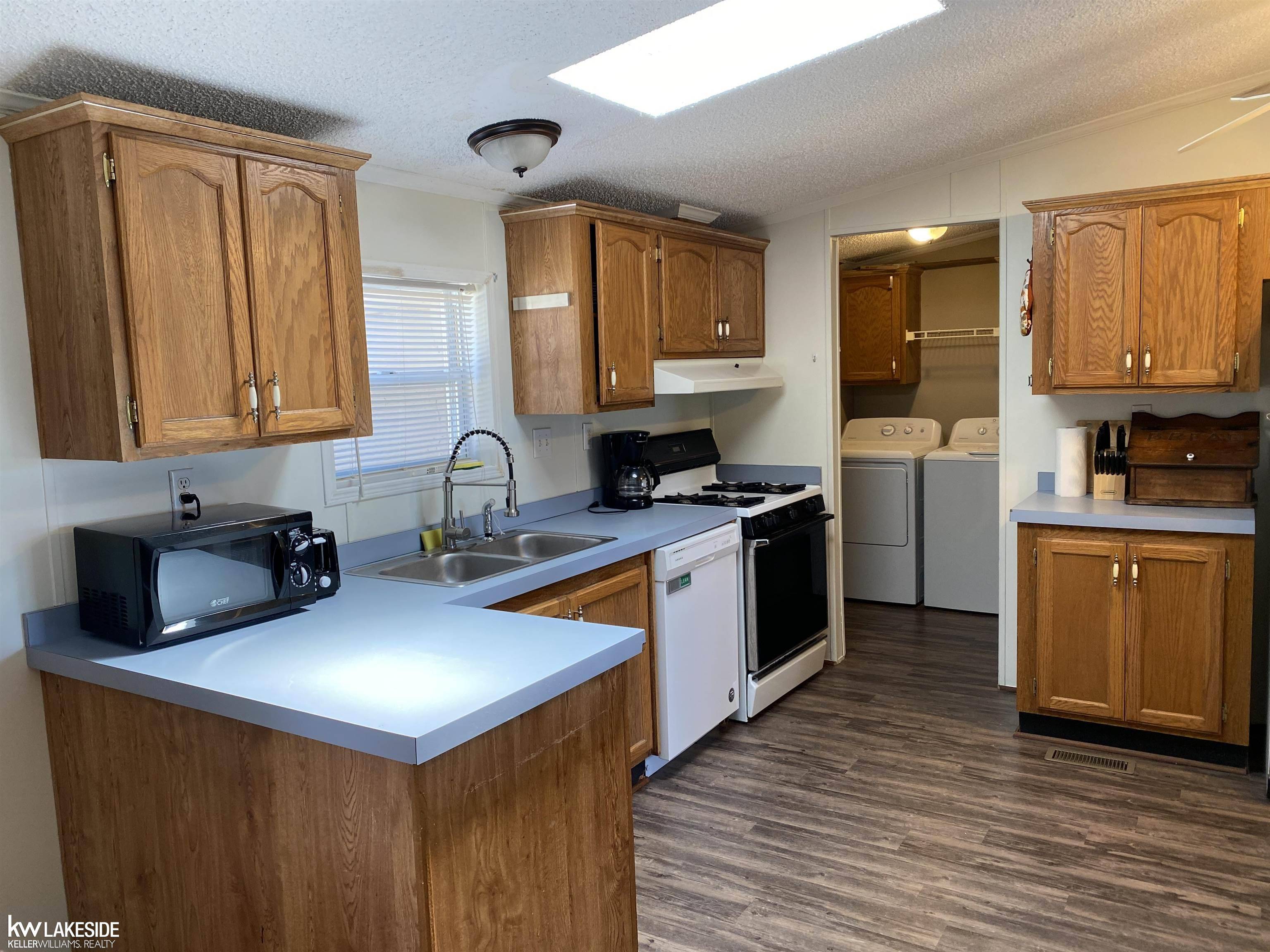 Caseville, MI 48725,5999 Port Austin RD