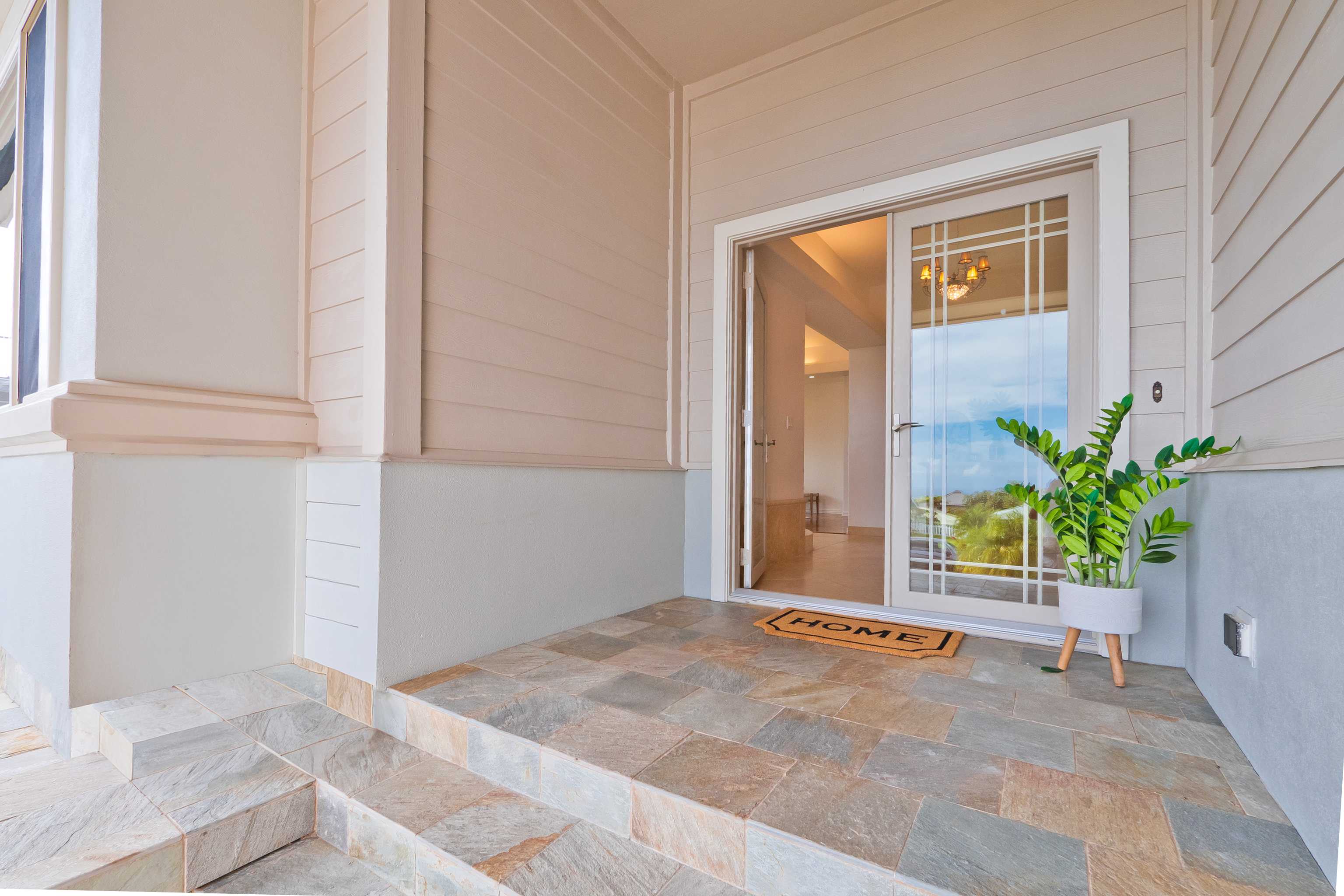 Hilo, HI 96720,378 KAHIKINI ST