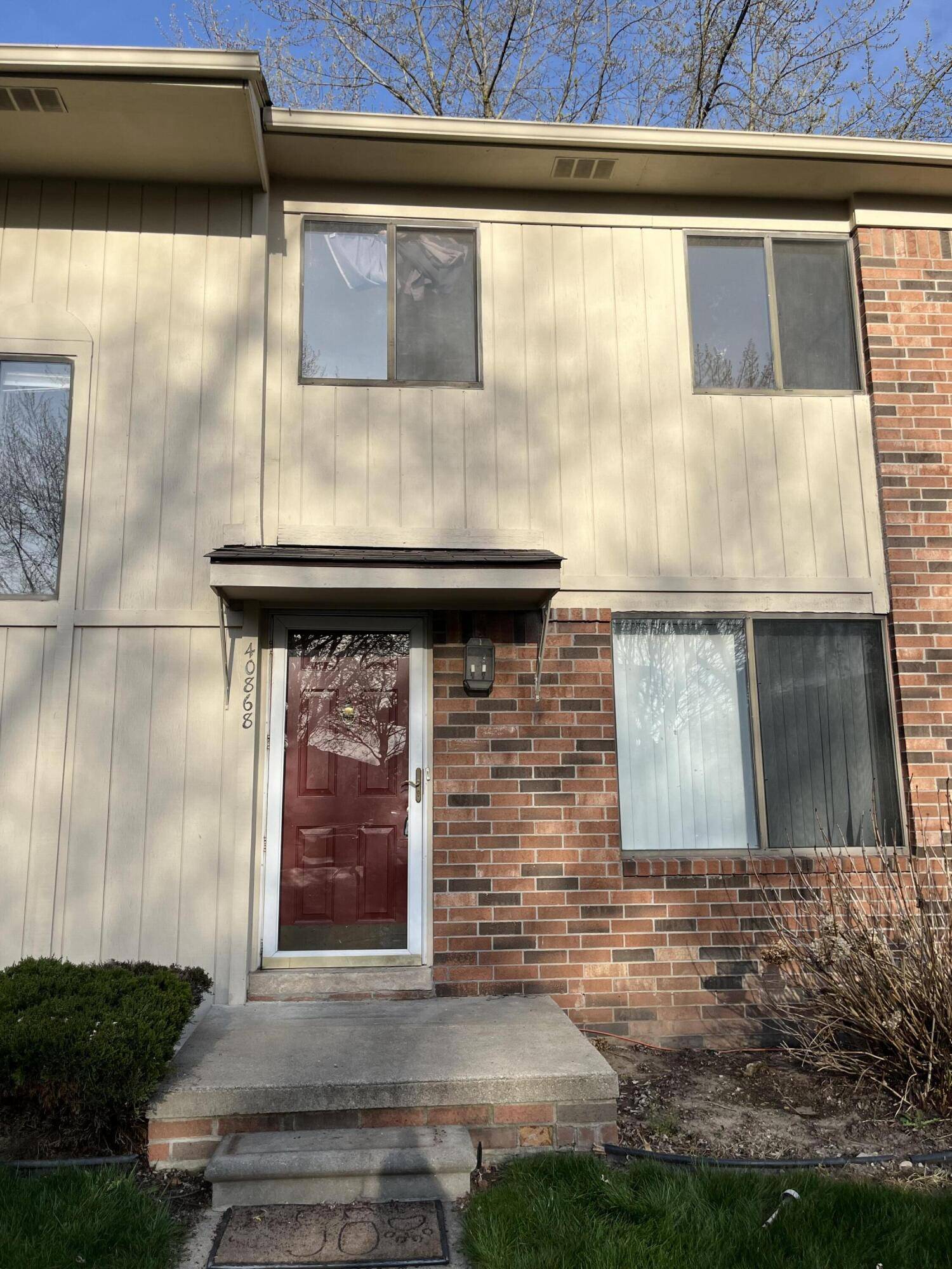 Clinton Twp, MI 48038,40868 Highpointe DR