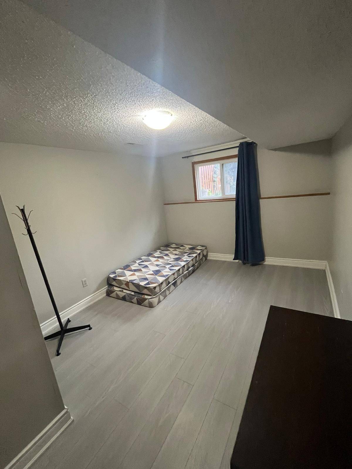 Brampton, ON L6Y 2P6,7 Schubert CRES #Lower