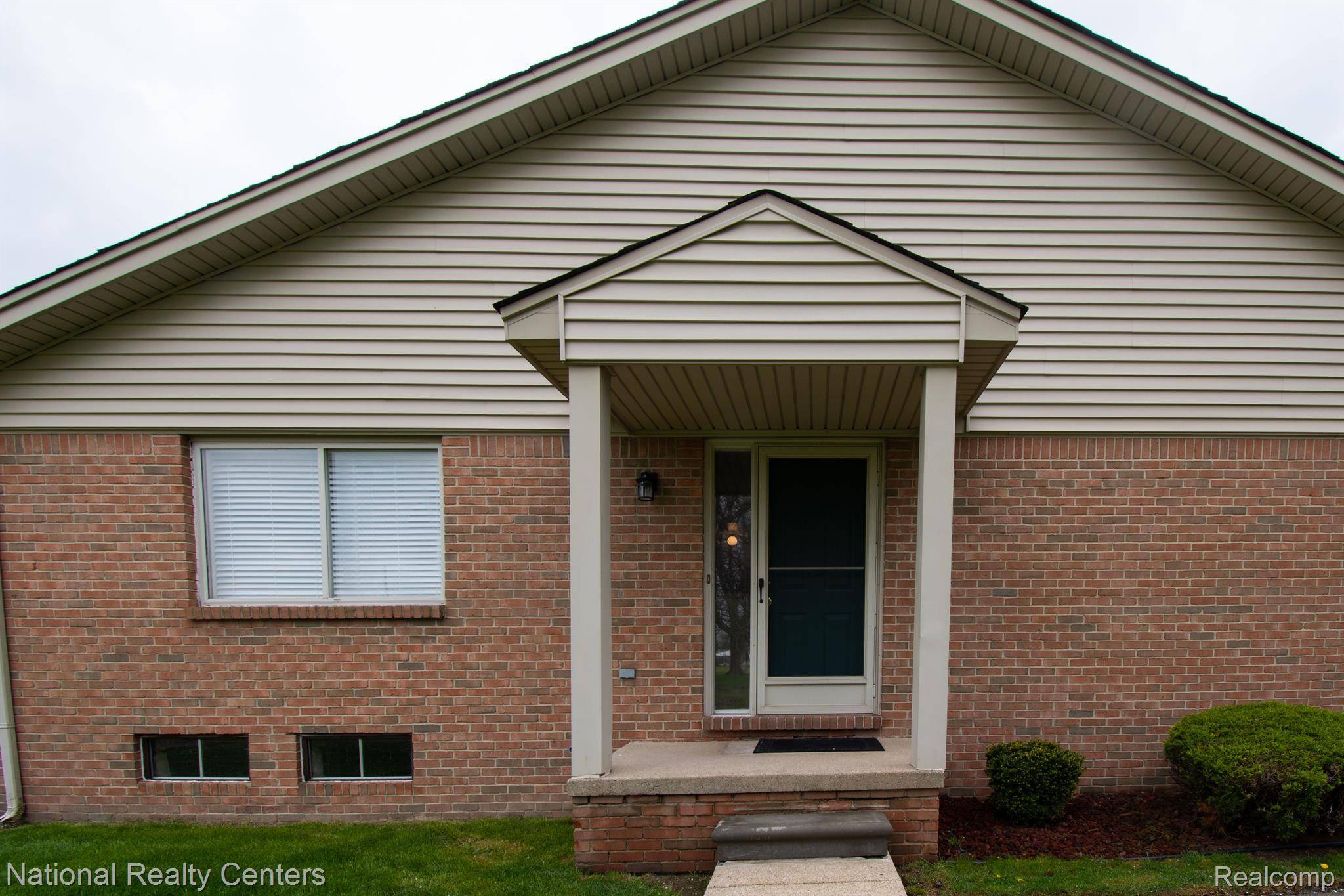 Warren, MI 48089,11349 CELTIC MANOR DR