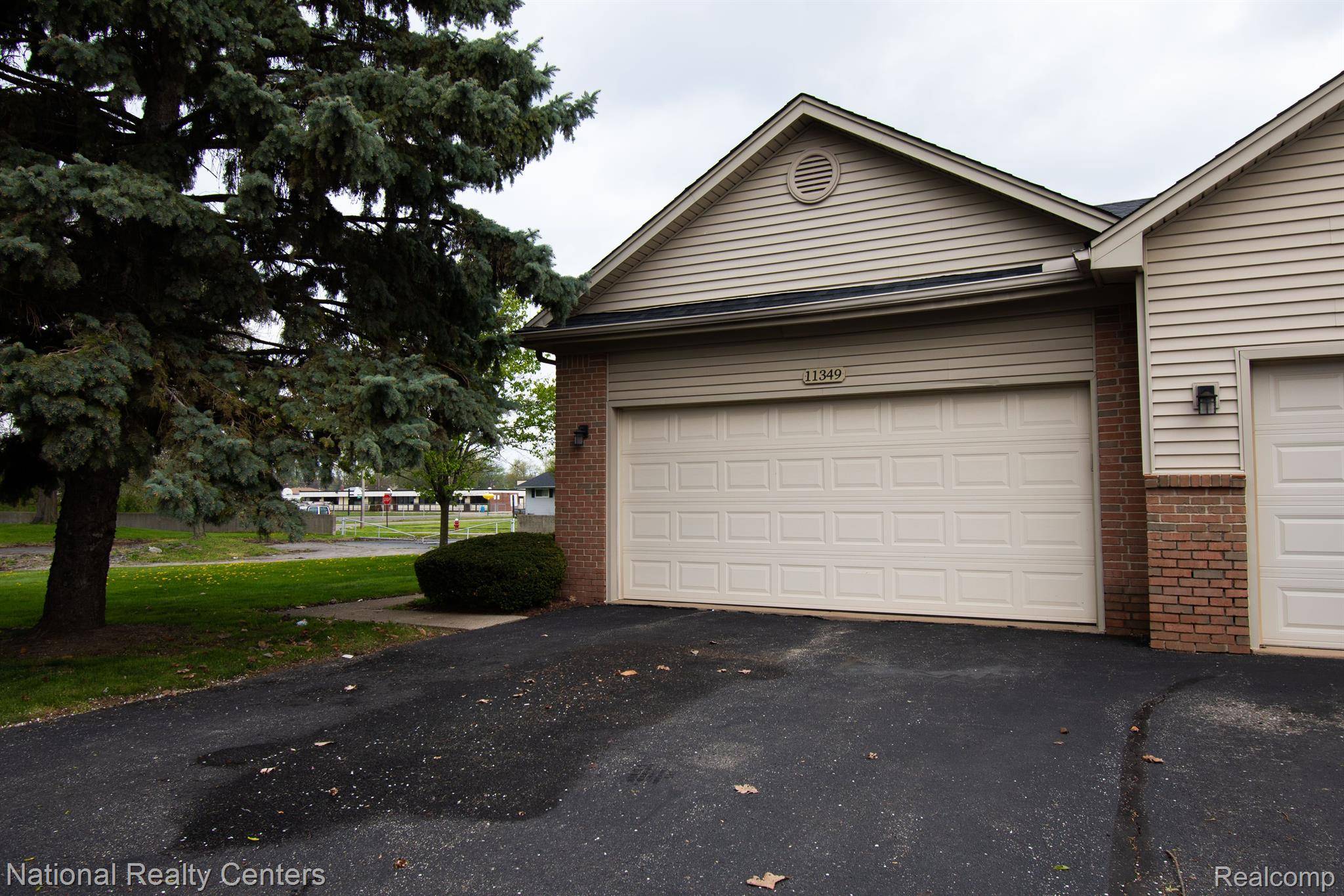 Warren, MI 48089,11349 CELTIC MANOR DR