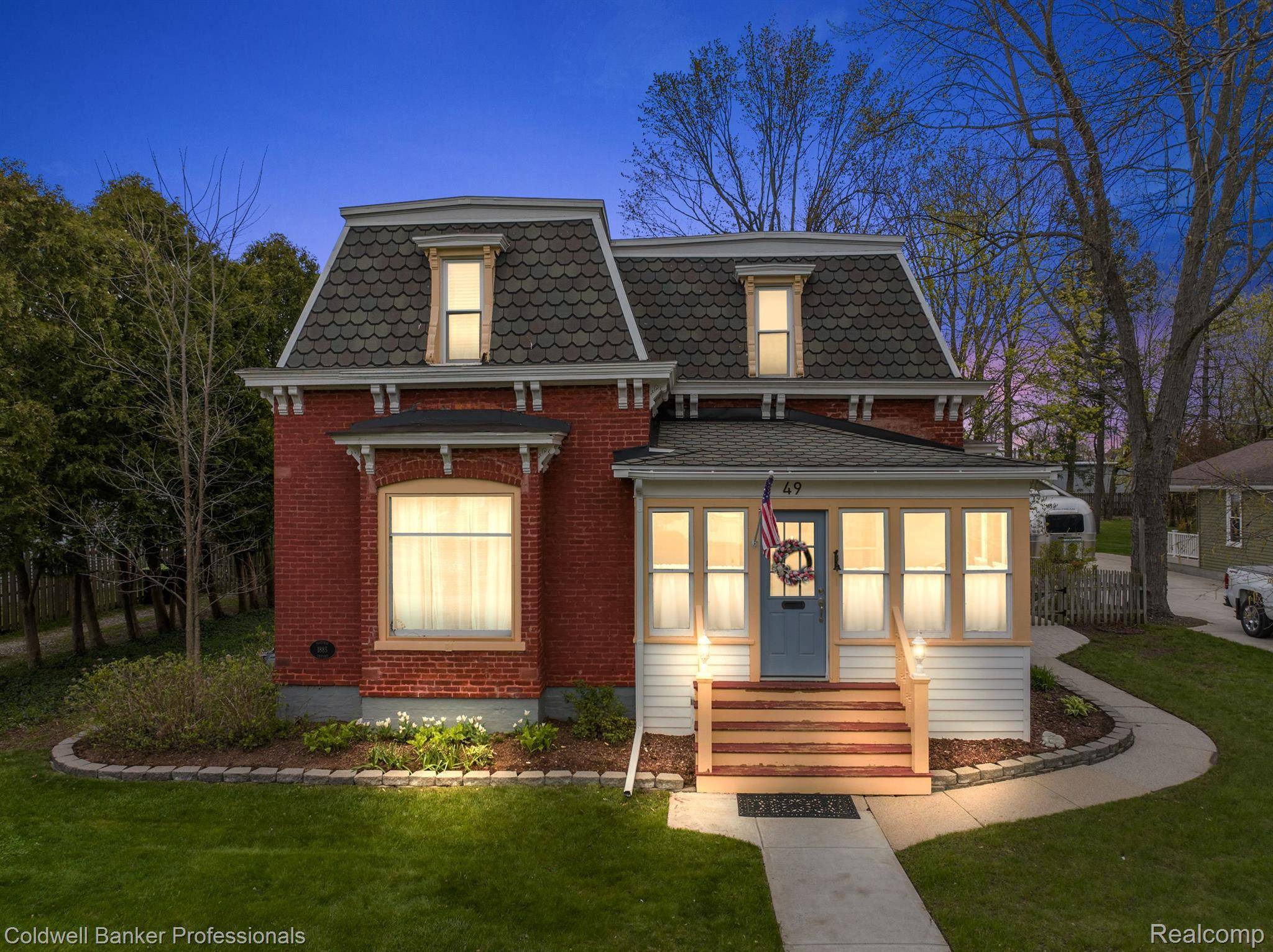 Oxford, MI 48371,49 Dennison ST