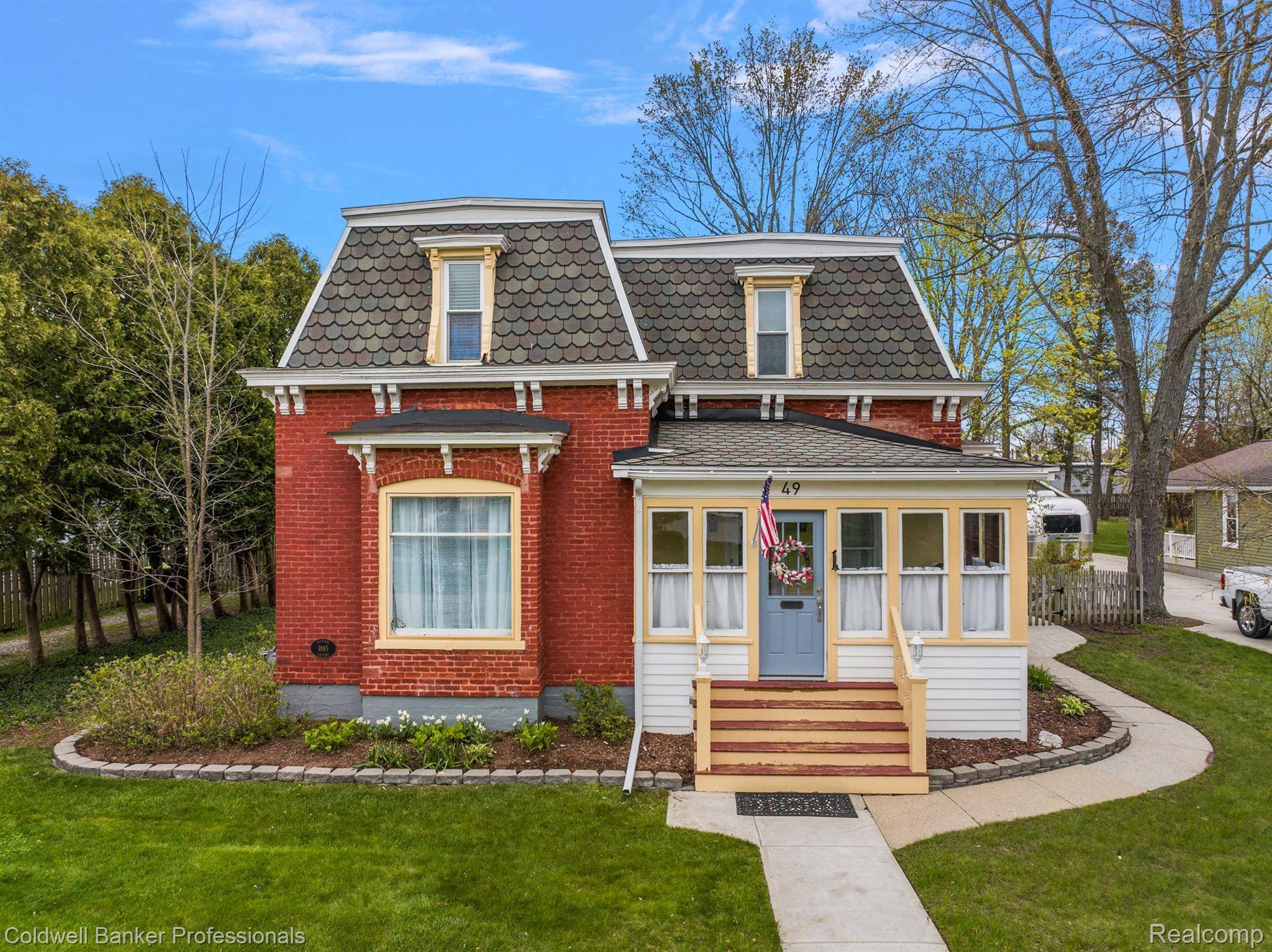 Oxford, MI 48371,49 Dennison ST