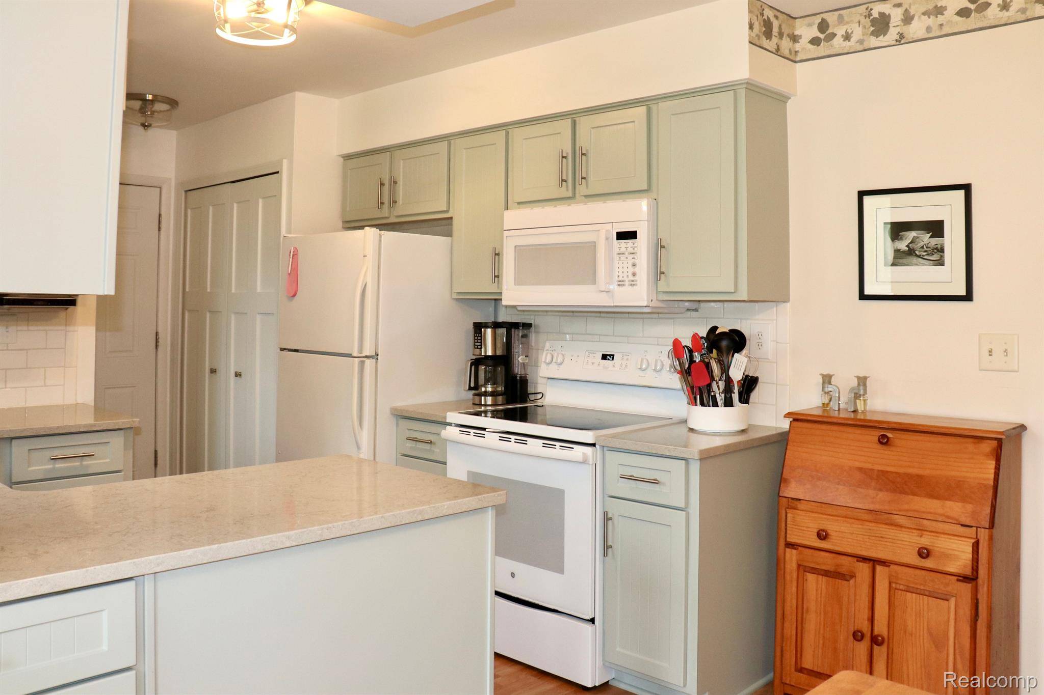 Columbiaville, MI 48421,2714 REYNOLDS CIR