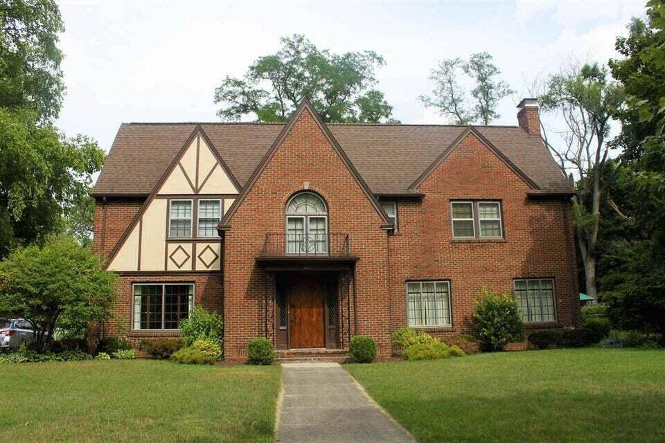 Jackson, MI 49203,405 S Higby ST