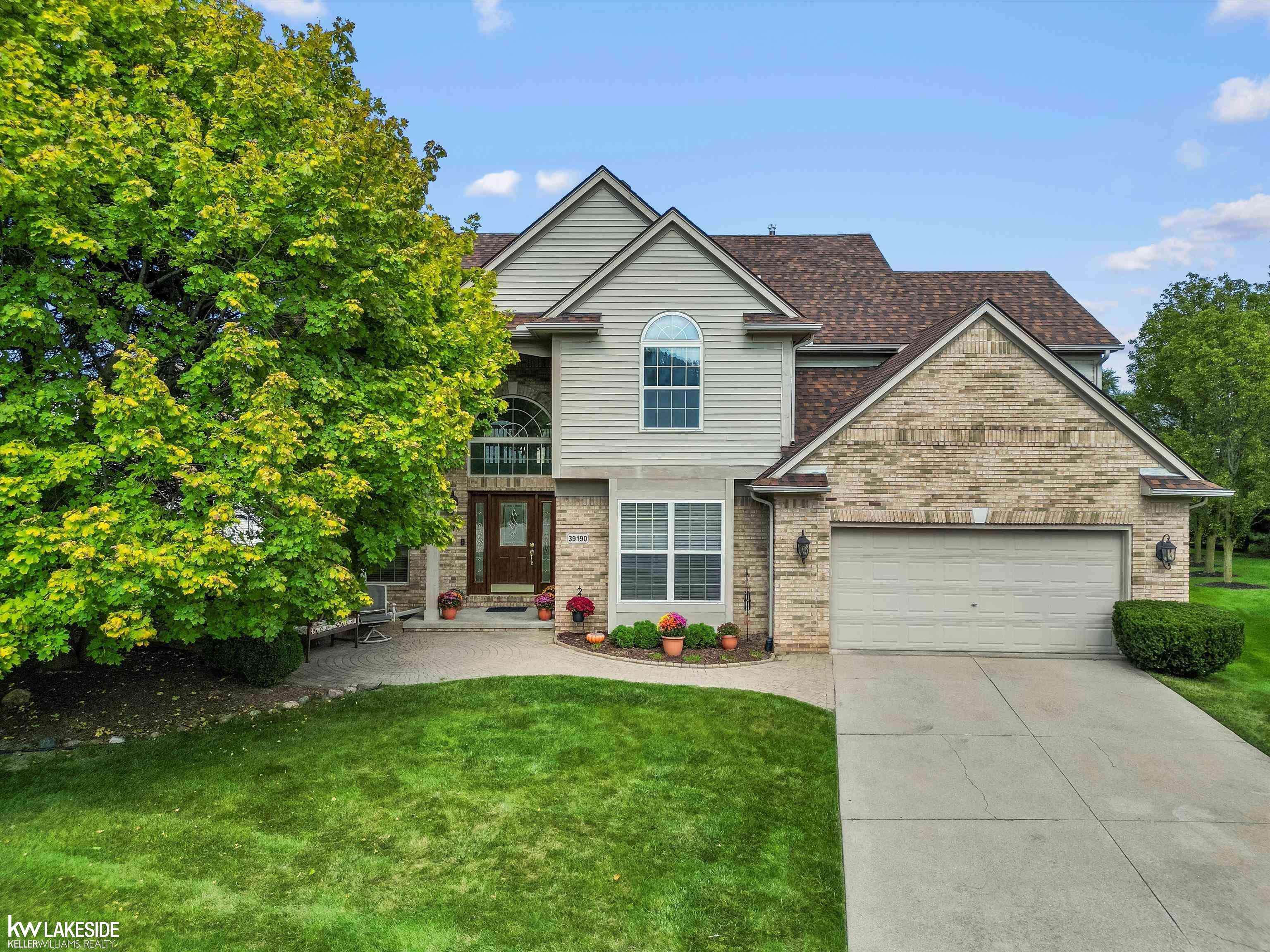 Harrison Twp, MI 48045,39190 Devonshire