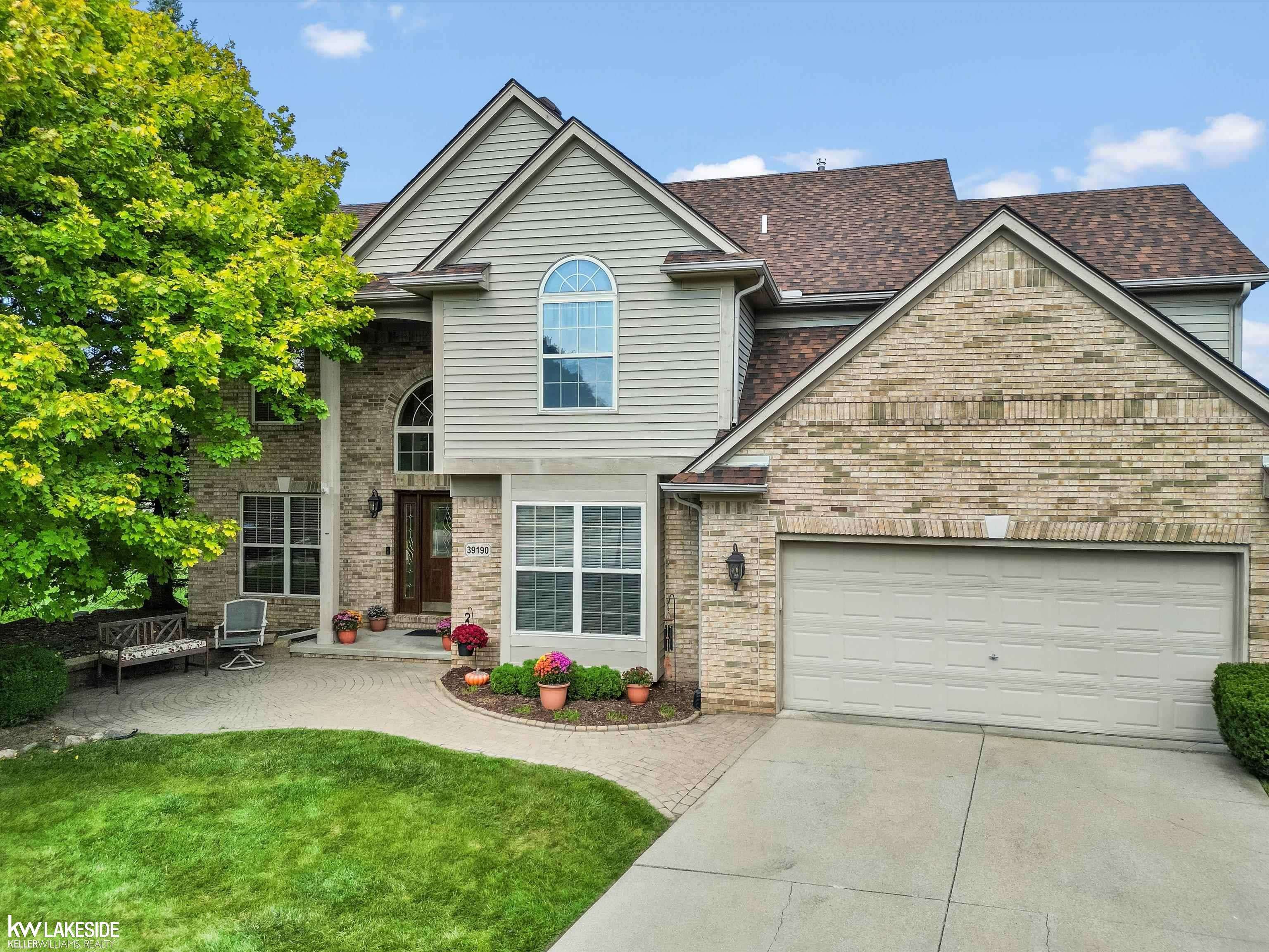 Harrison Twp, MI 48045,39190 Devonshire