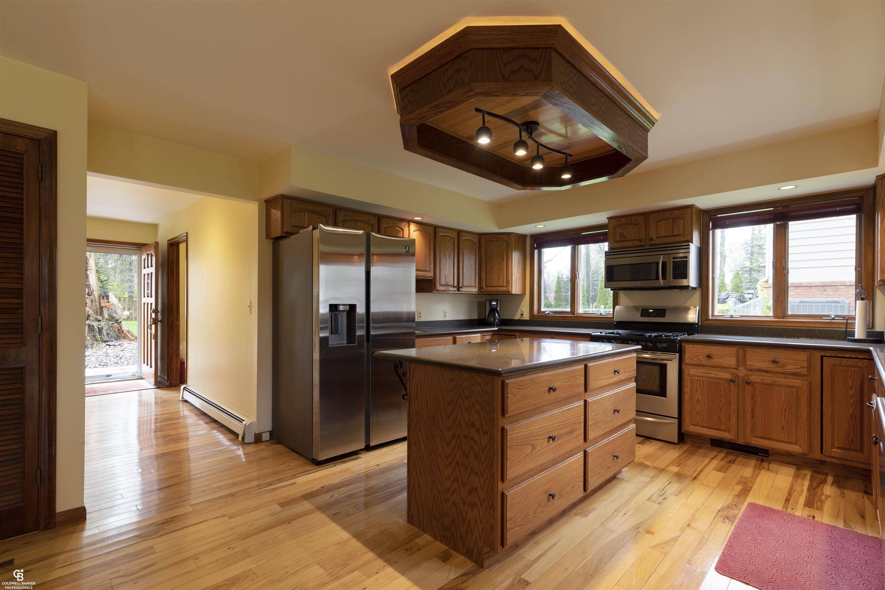 Harrison Twp, MI 48045,38285 Chartier