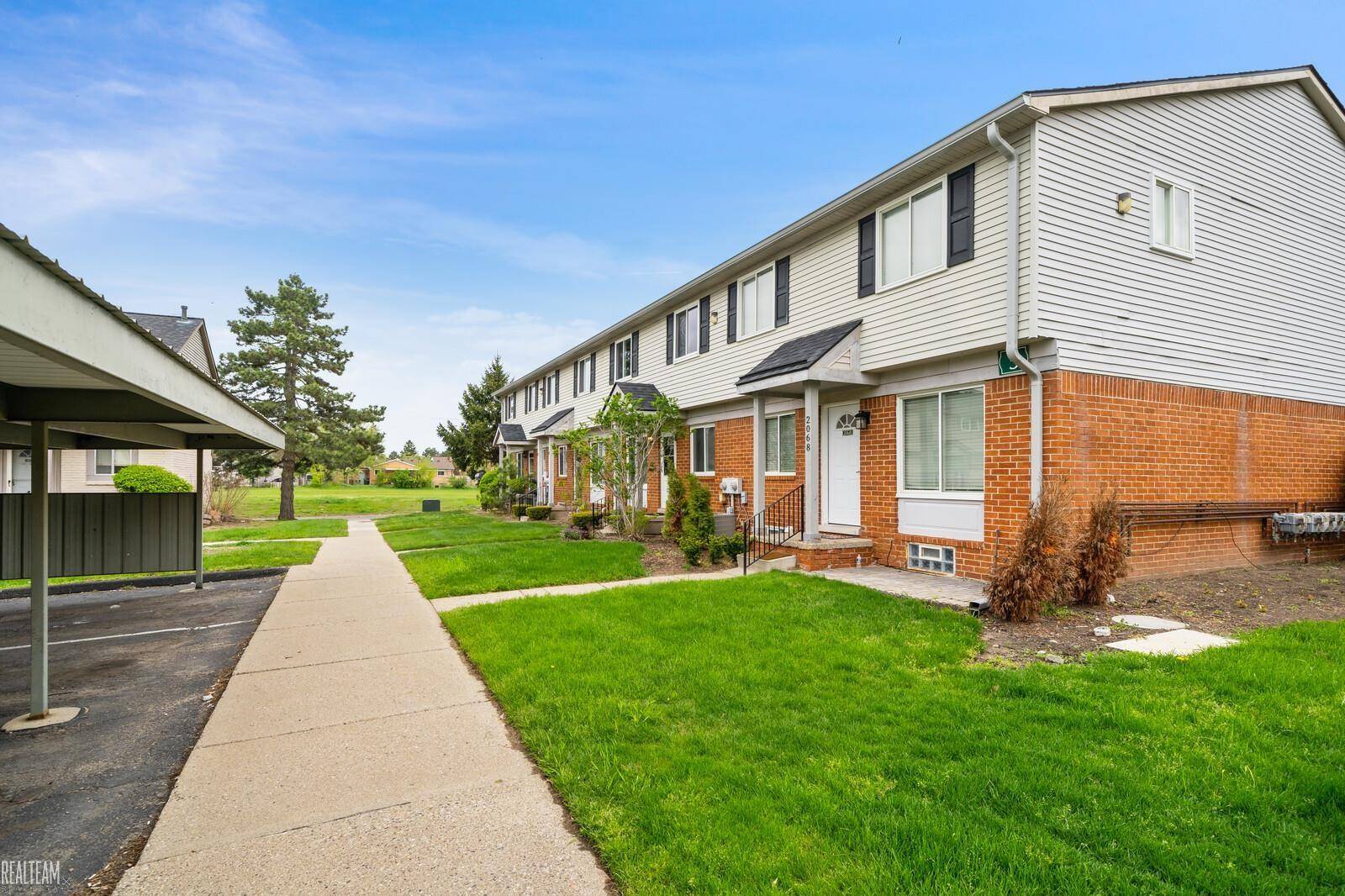 Utica, MI 48317,2064 Orchard Crest