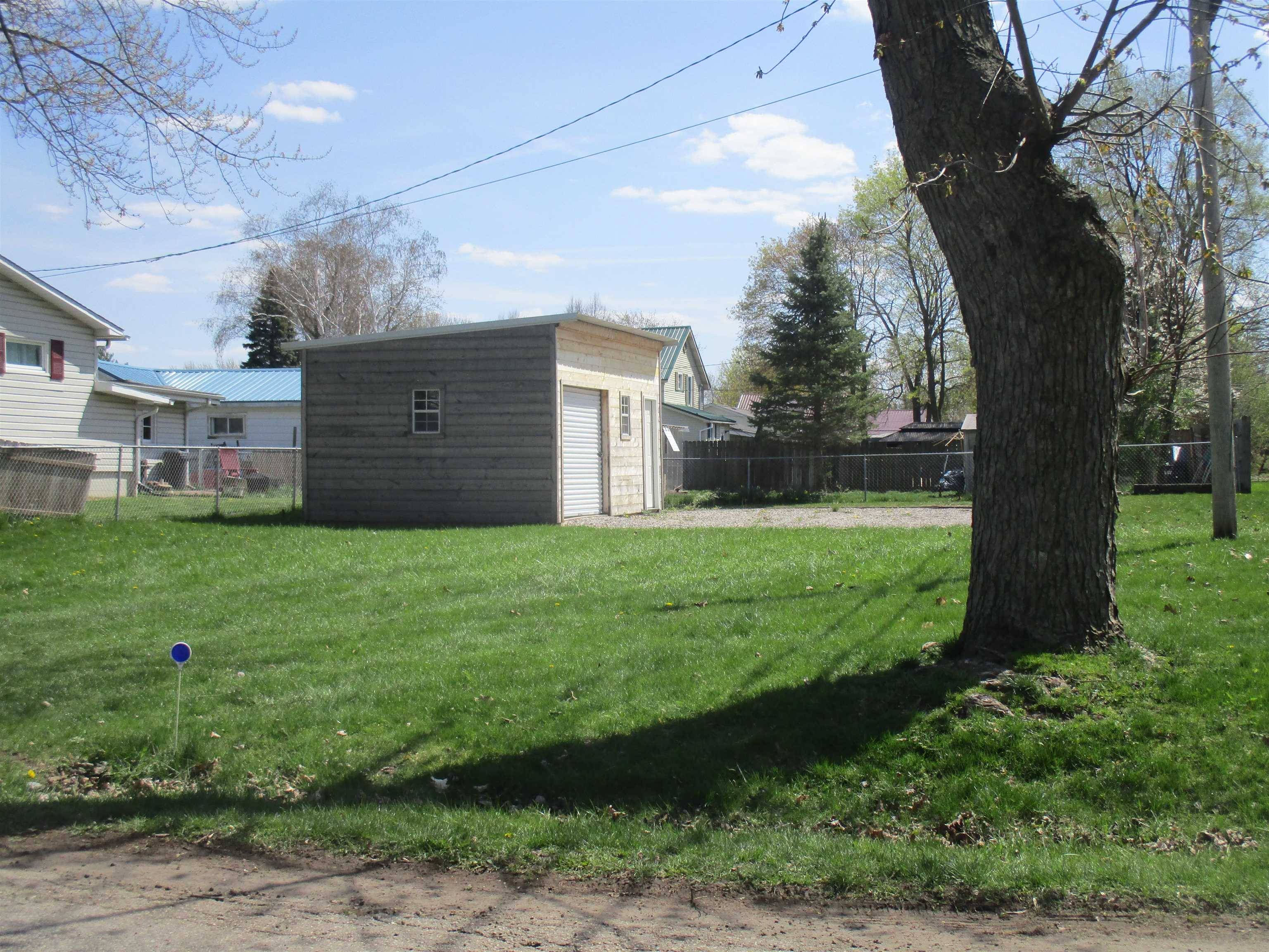 Alma, MI 48801,208 E Hillcrest ST