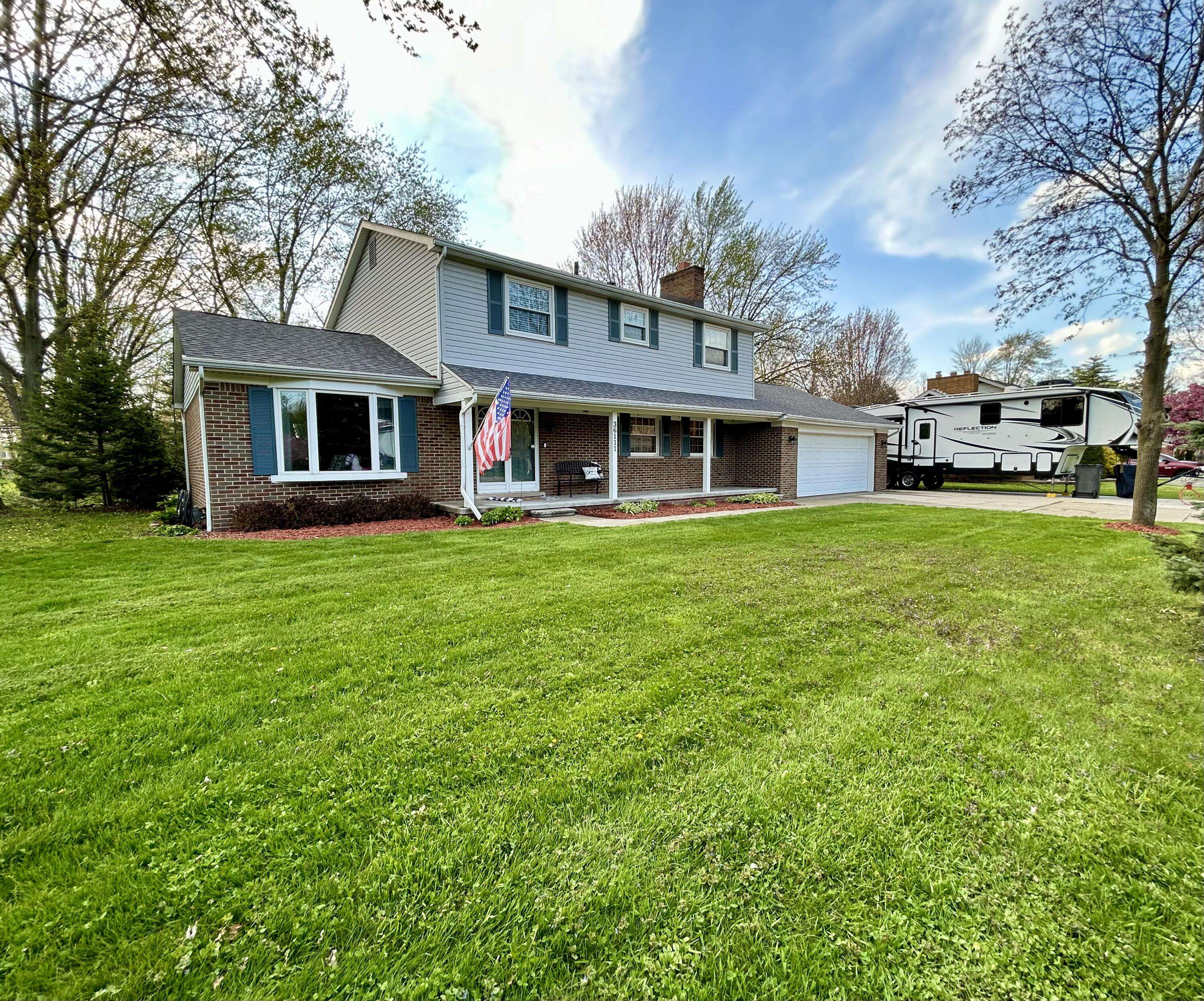 Clinton Twp, MI 48035,36111 Farmbrook DR