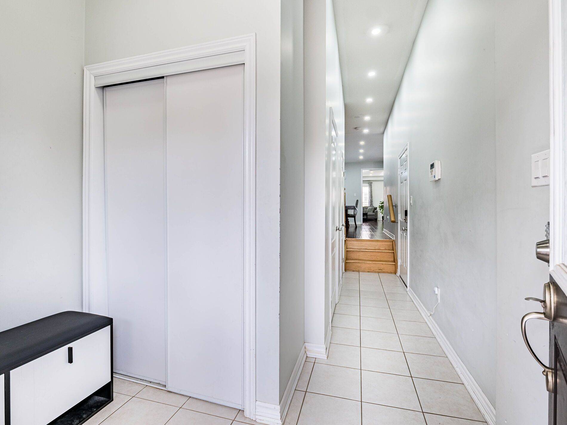 Milton, ON L9T 8M3,1302 Ruddy CRES