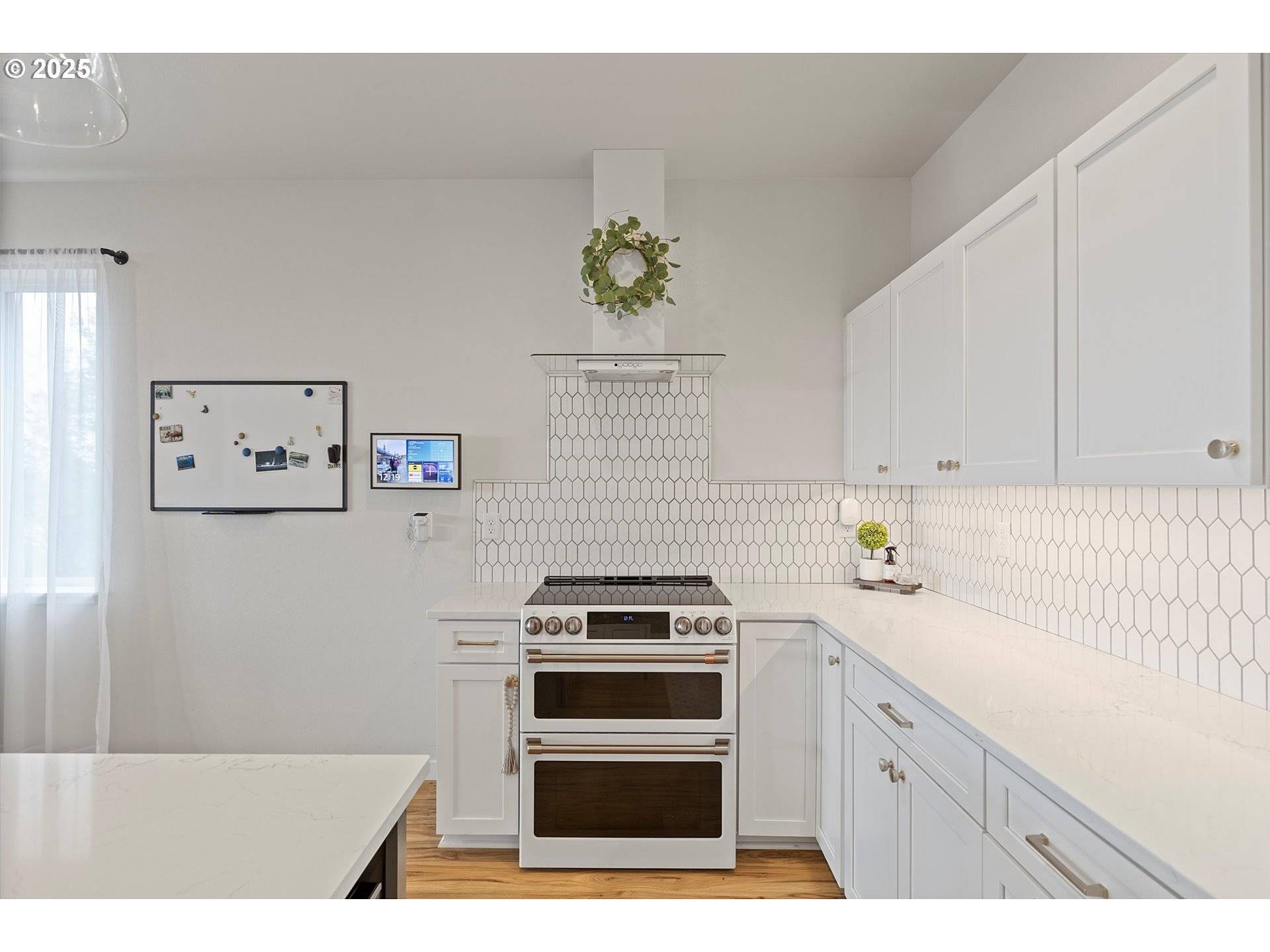 Newport, OR 97365,805 SE CRESCENT PL