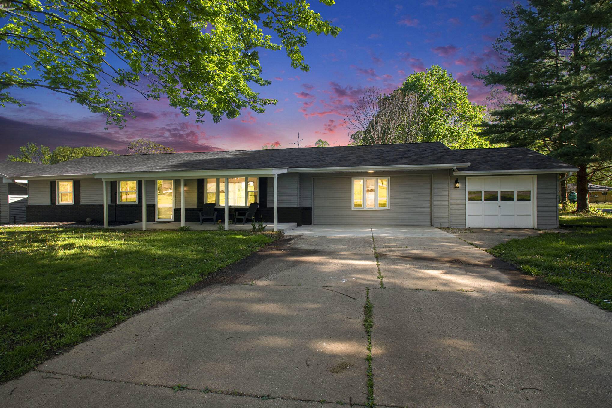 Buchanan, MI 49107,3119 Center DR