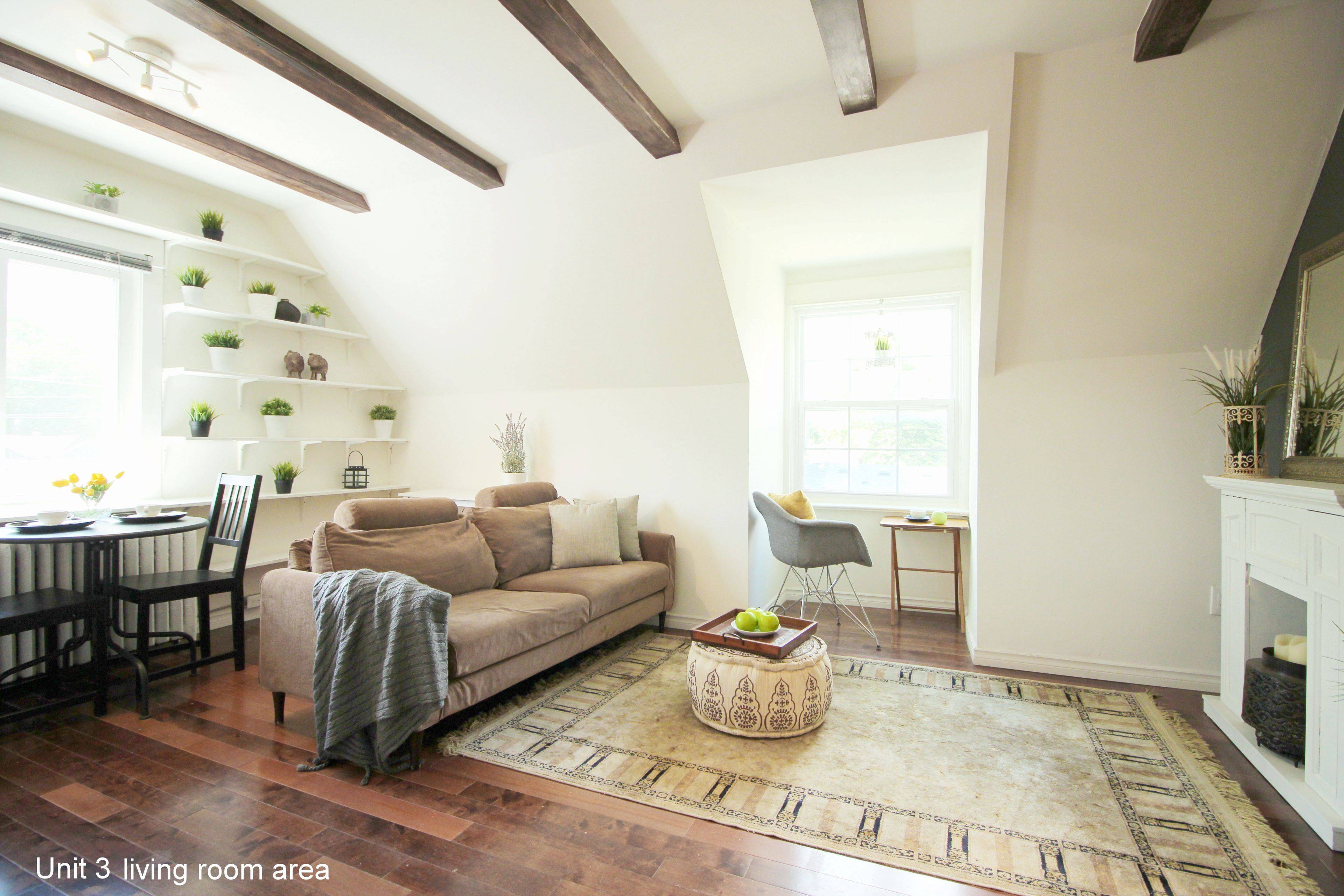 Toronto E02, ON M4L 3J9,117 Bellhaven RD #3rd Flr