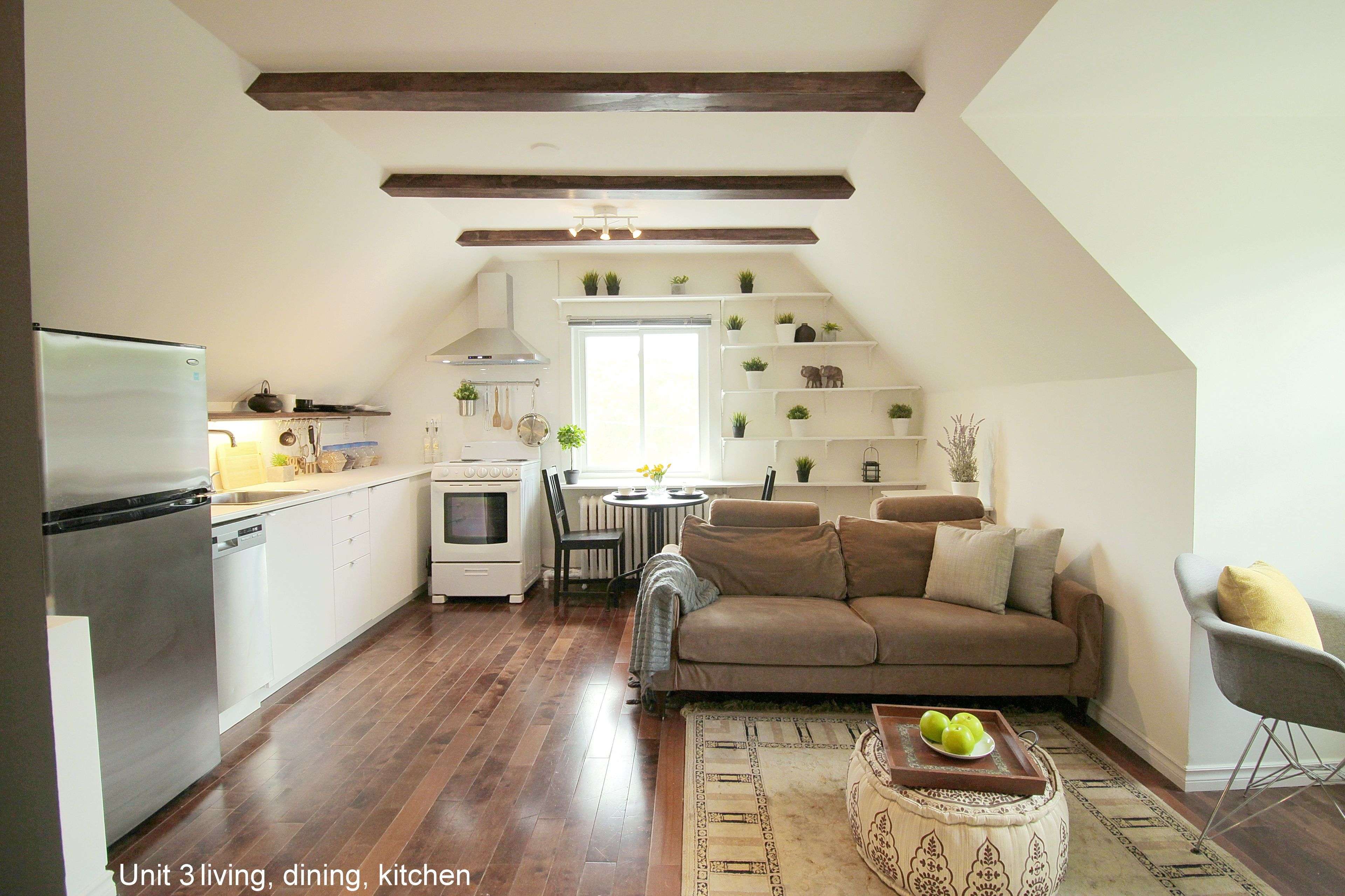 Toronto E02, ON M4L 3J9,117 Bellhaven RD #3rd Flr