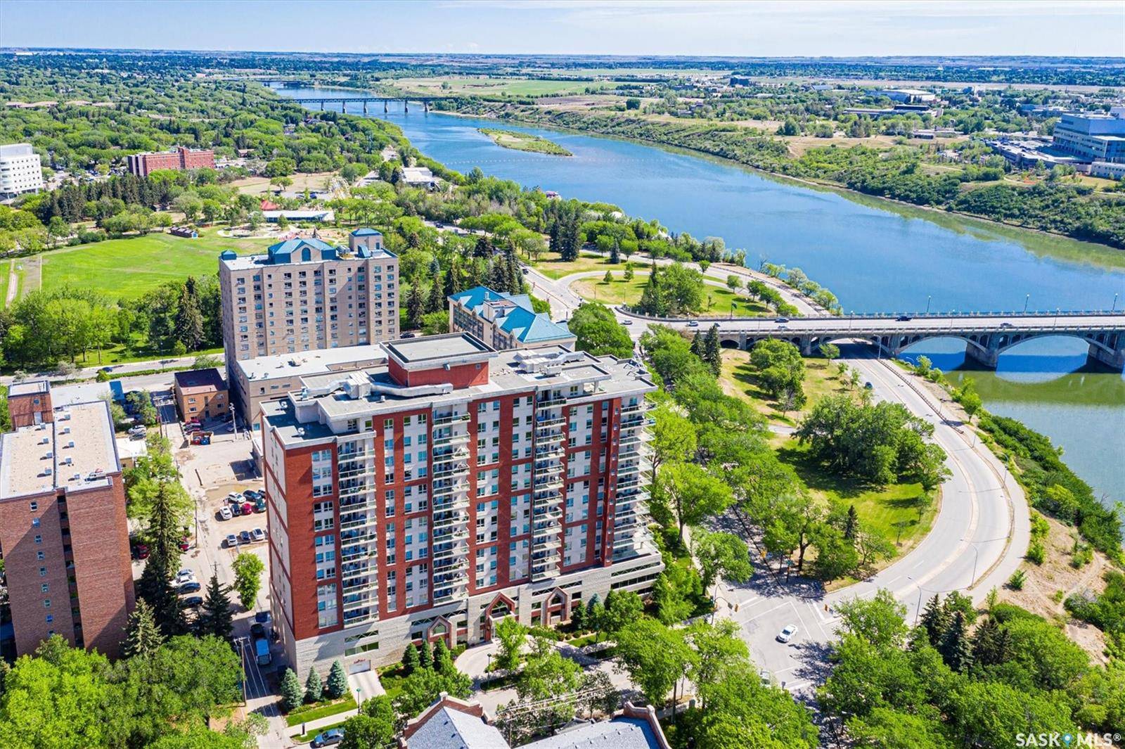 Saskatoon, SK S7K 0G8,902 Spadina CRESCENT E #702