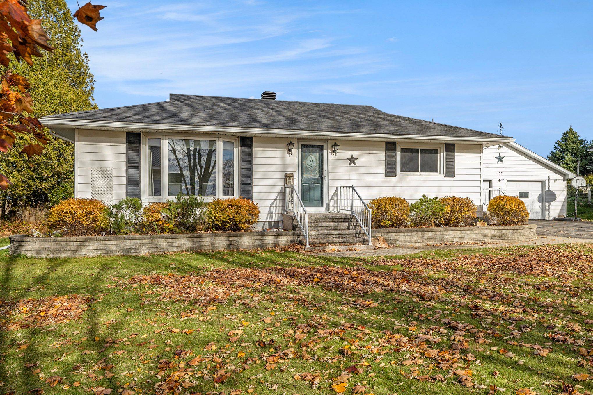 Elizabethtown-kitley, ON K0E 1H0,177 County Road 29 RD