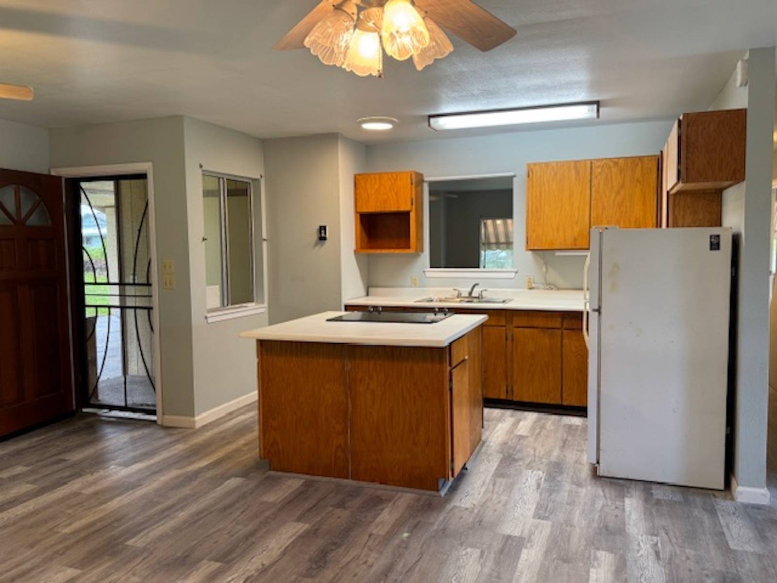 Hilo, HI 96720,203 TODD AVE