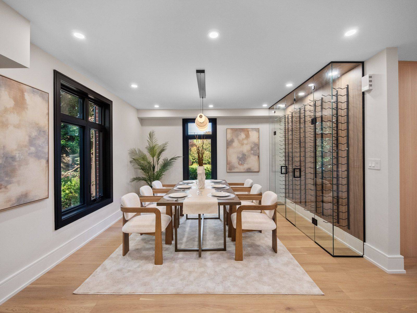 Toronto C12, ON M4N 1R1,137 Cheltenham AVE