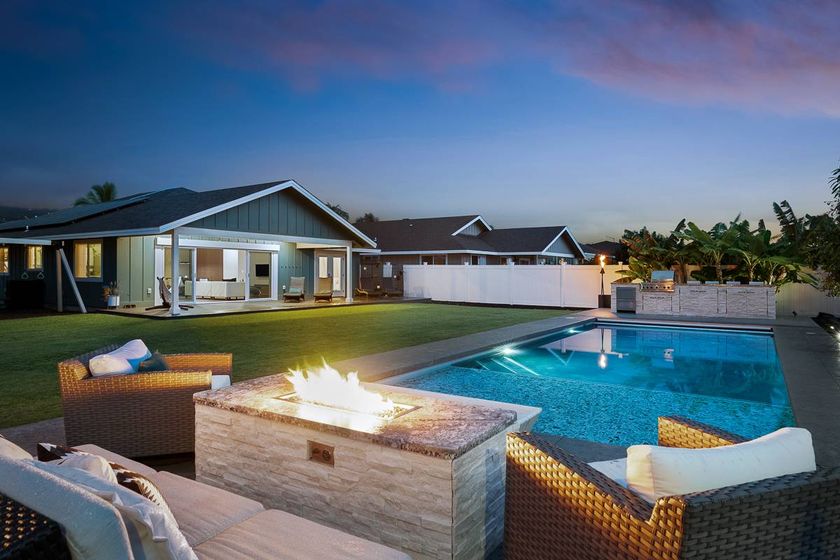 Kailua-kona, HI 96740,73-4354 LULA ST