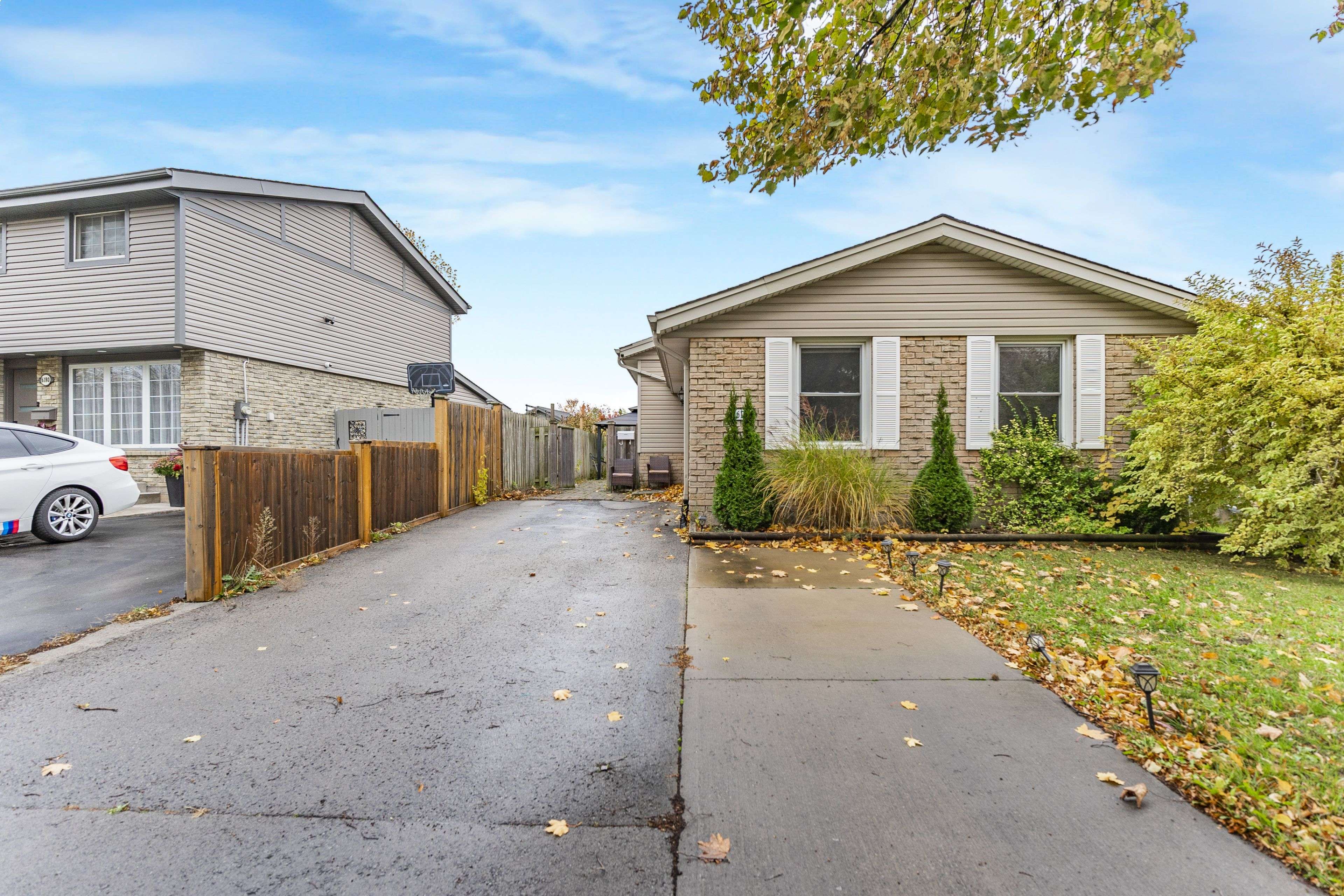 Niagara Falls, ON L2H 2G5,6190 CHARNWOOD AVE