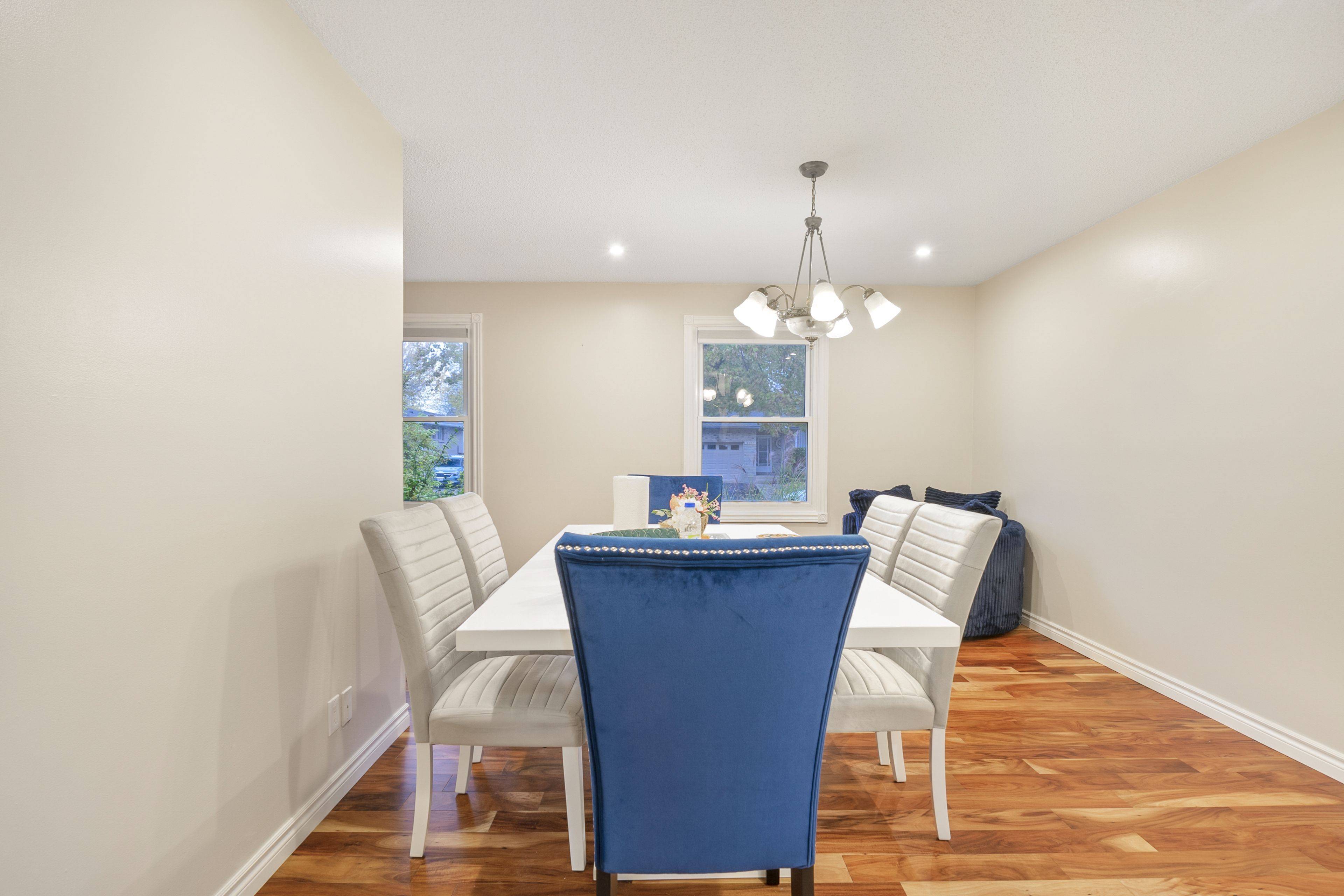 Niagara Falls, ON L2H 2G5,6190 CHARNWOOD AVE