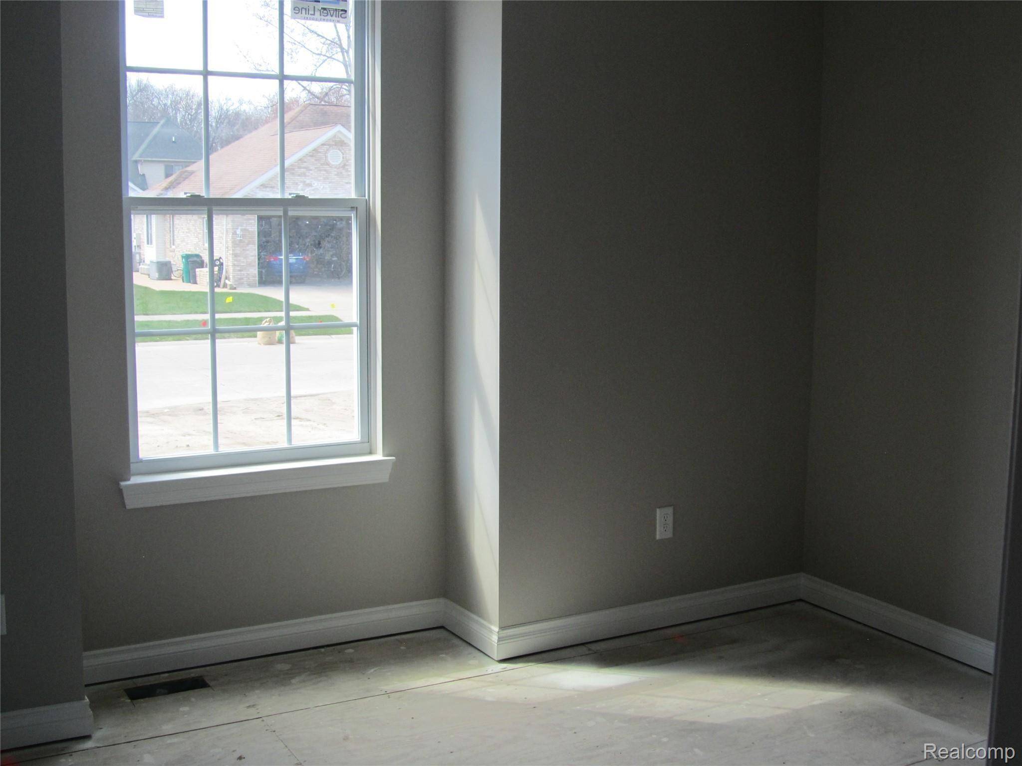 Brownstown, MI 48174,25881 King RD