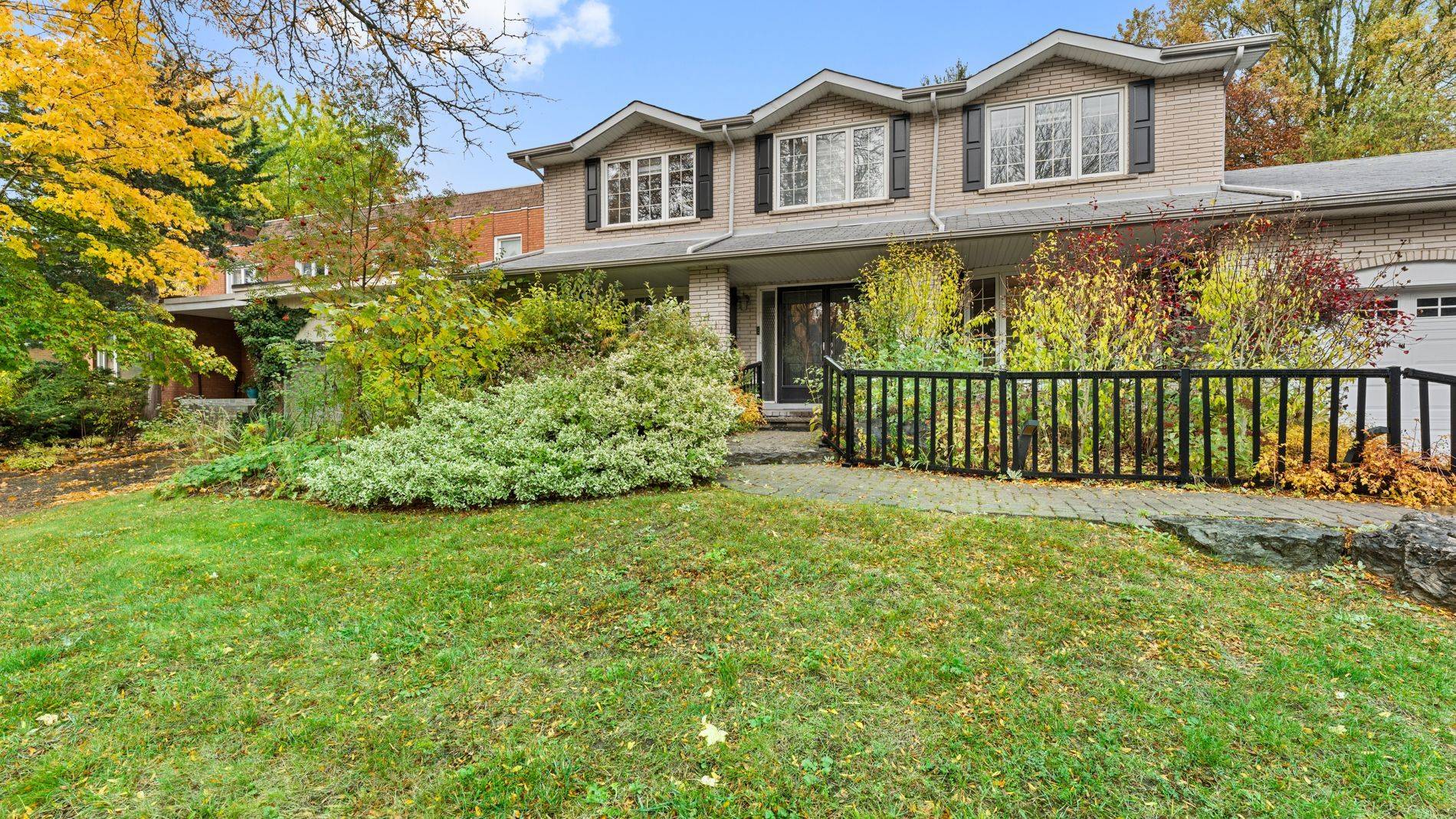 Markham, ON L3T 2M7,34 Forest Park CRES