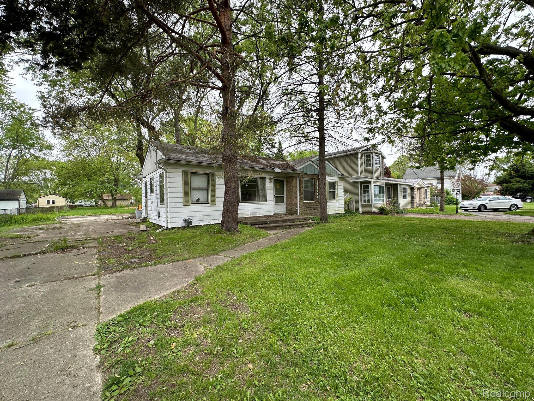 Livonia, MI 48152,19627 WEYHER ST