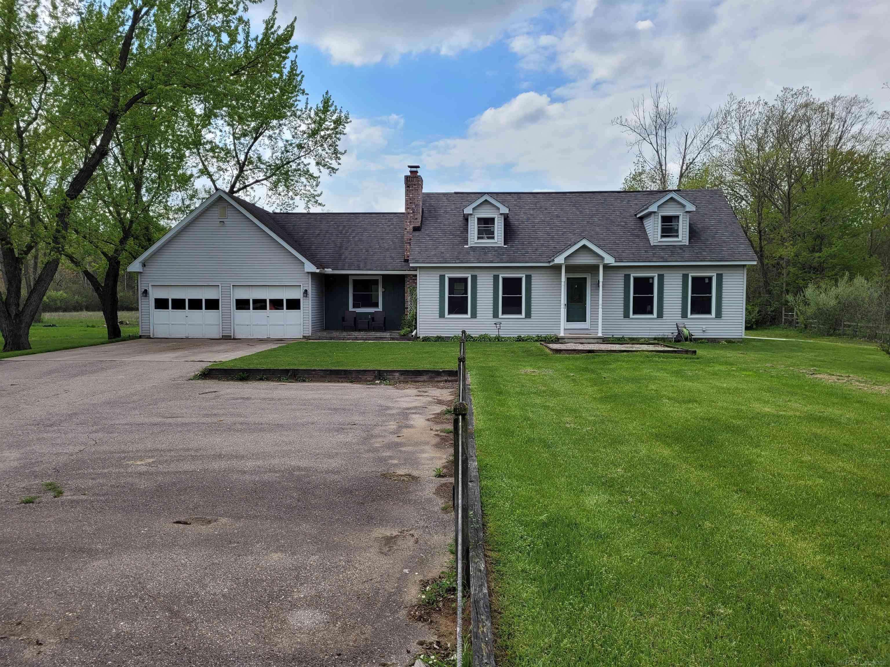 Kimball, MI 48074,925 Allen